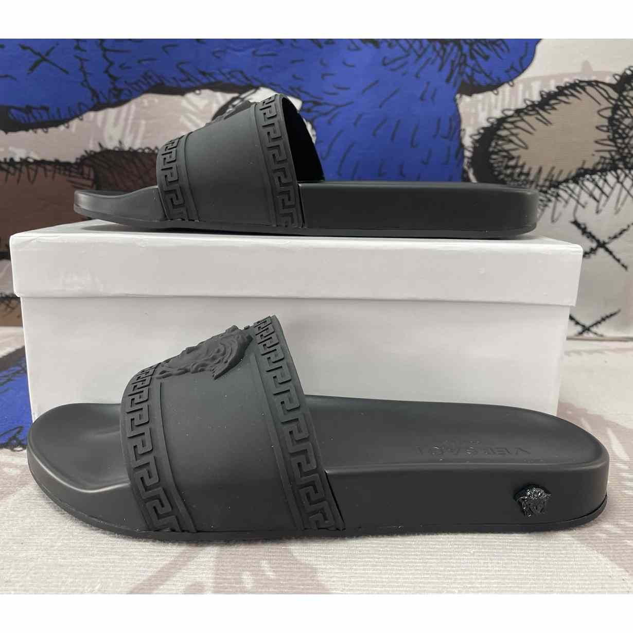 Versace Medusa Slides   - DesignerGu