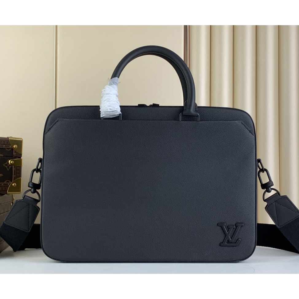 Louis Vuitton Pilot Briefcase (39 x 29 x 6cm)  M23778 - DesignerGu