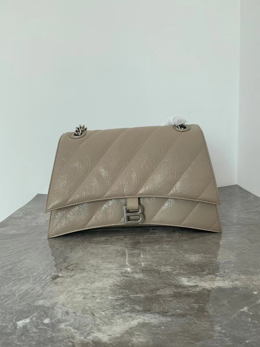 Balenciaga Shoulder Bag  (31-20-7cm) - DesignerGu