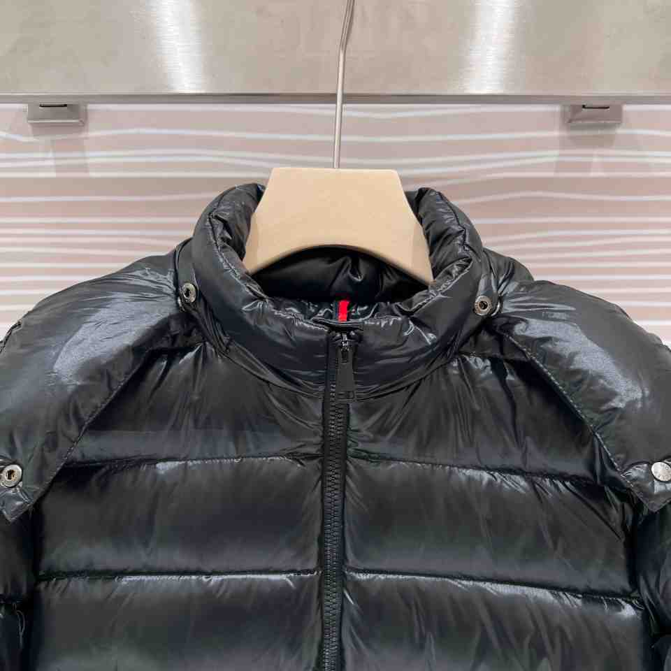 Moncler Bady Short Down Jacket - DesignerGu