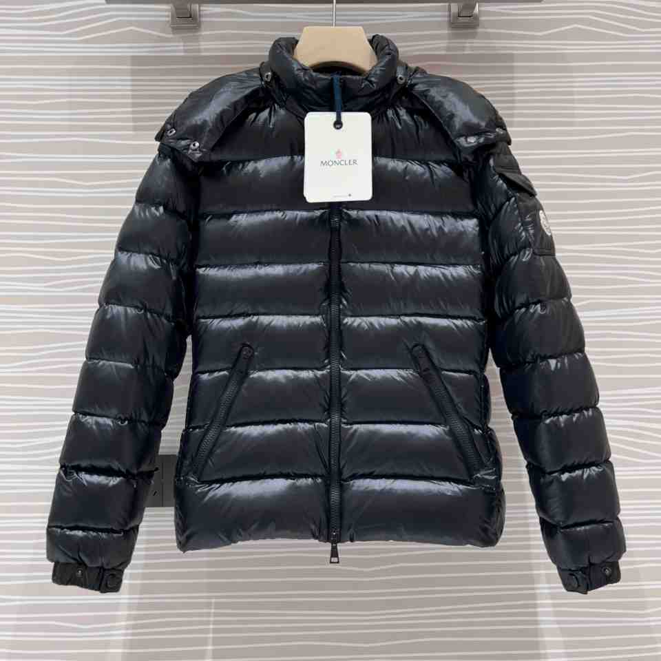 Moncler Bady Short Down Jacket - DesignerGu