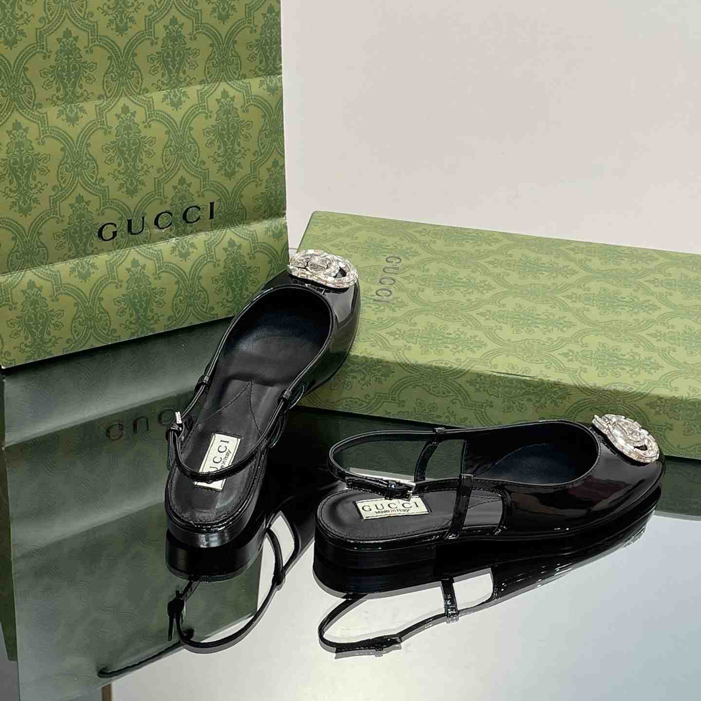 Gucci Women's Ballerina With Double G - DesignerGu