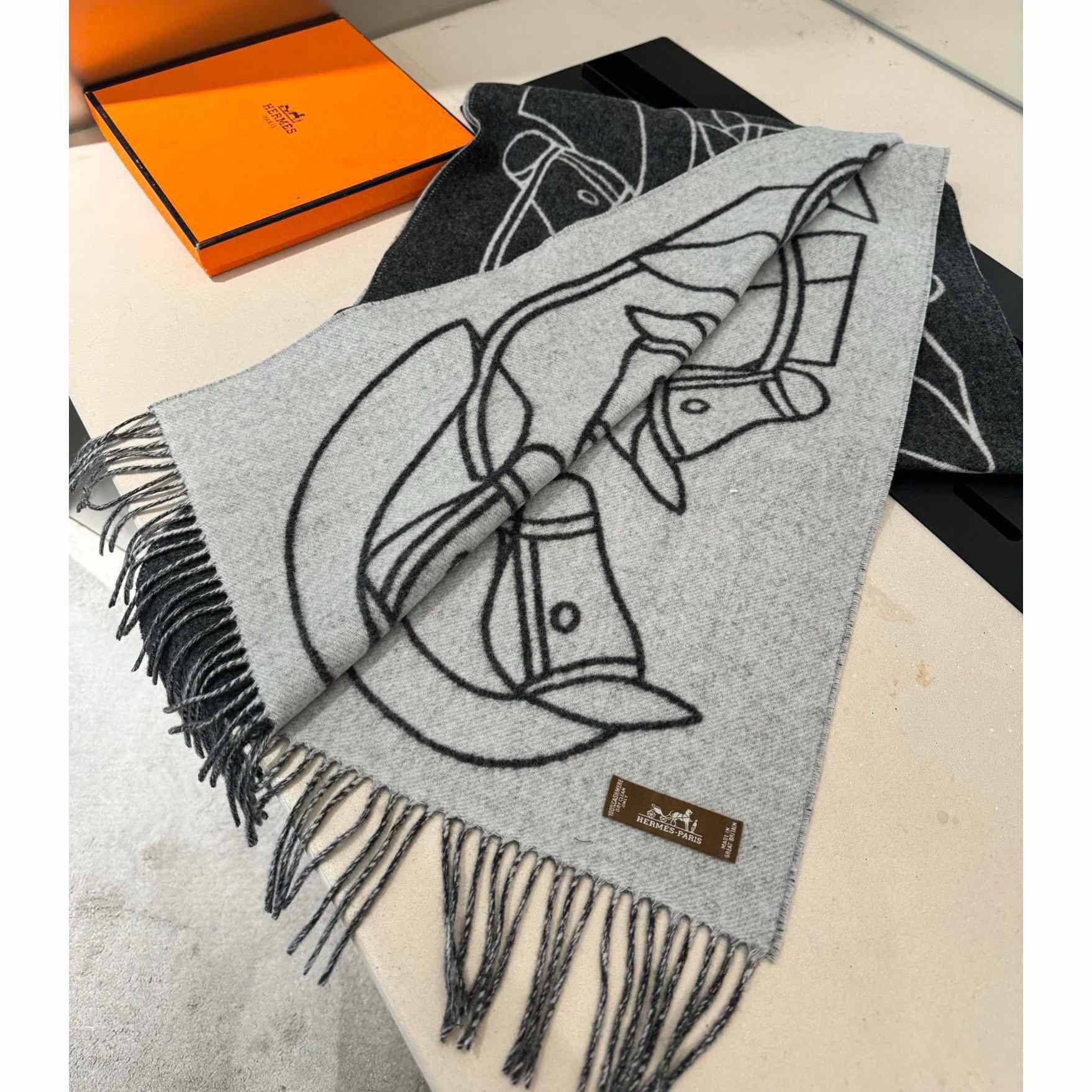 Hermes Casaque Entrelacs Equestres muffler  - DesignerGu