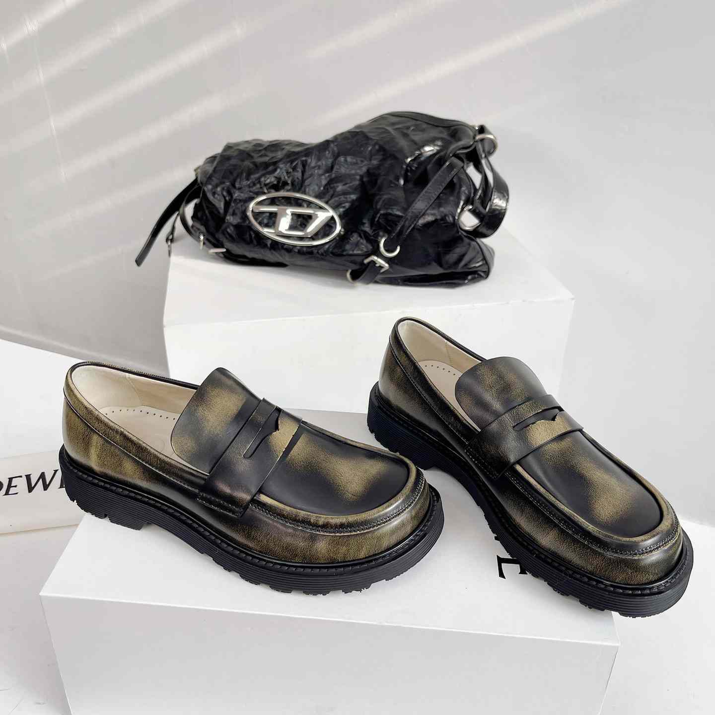 Loewe Blaze Loafer In Bicolour Brushed-off Calfskin - DesignerGu