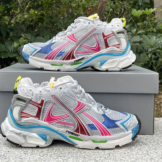 Balenciaga Runner Sneaker  - DesignerGu