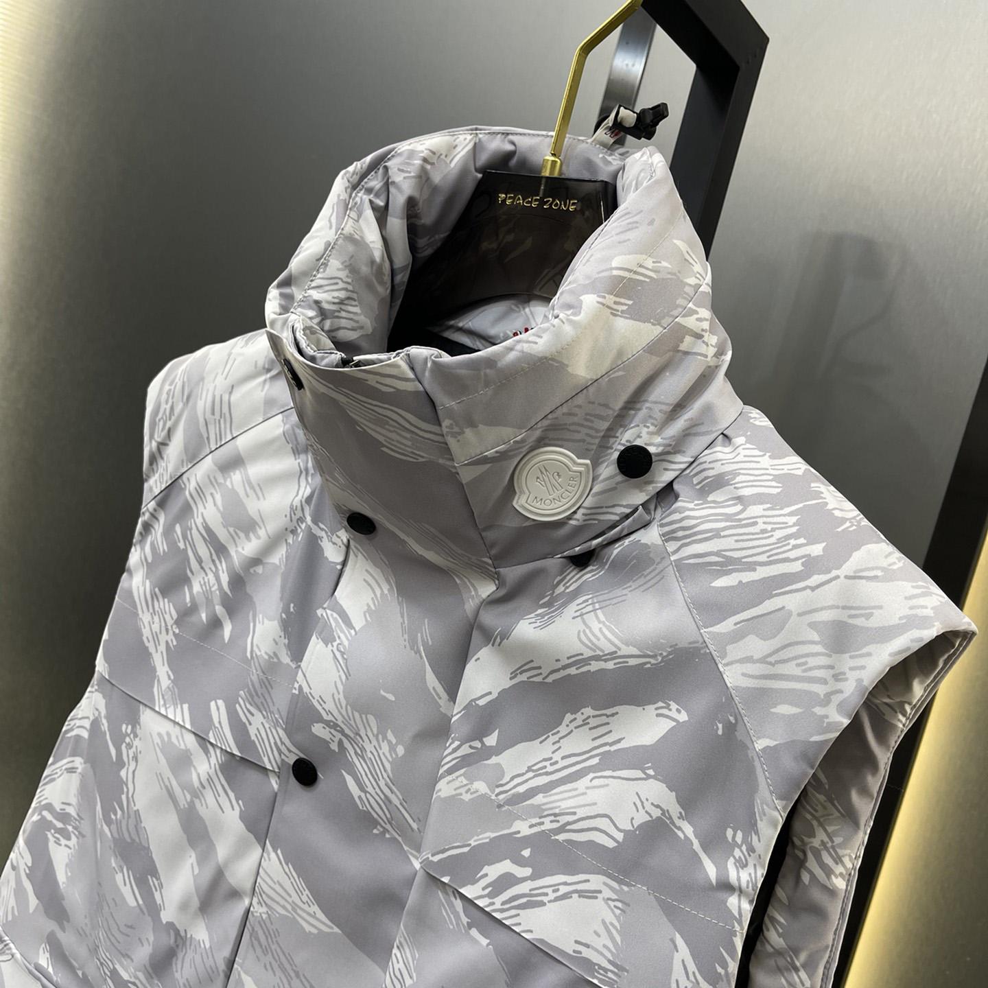 Moncler x HYKE Vanilis Padded Gilet - DesignerGu