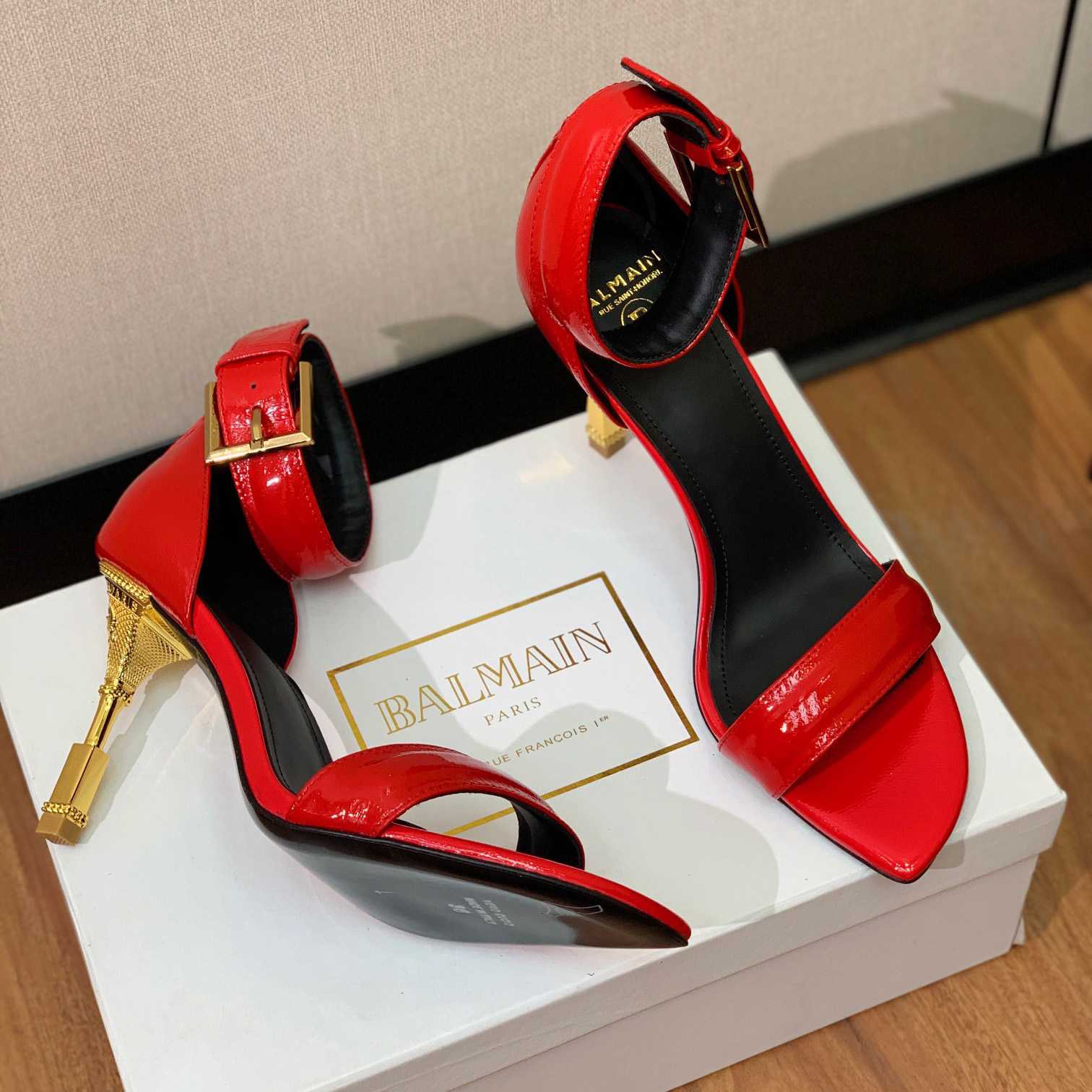 Balmain Moneta Patent Leather Sandals - DesignerGu