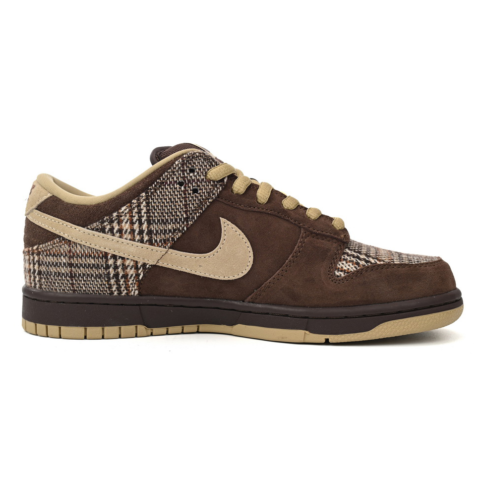 Nike SB Dunk Low Tweed Sneakers      304292-223 - DesignerGu