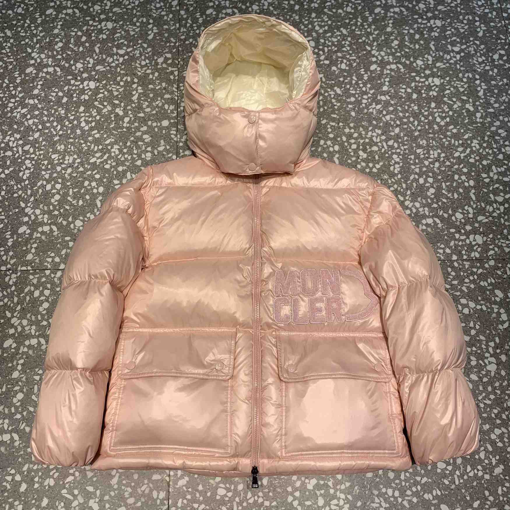 Moncler Abbaye Short Down Jacket - DesignerGu