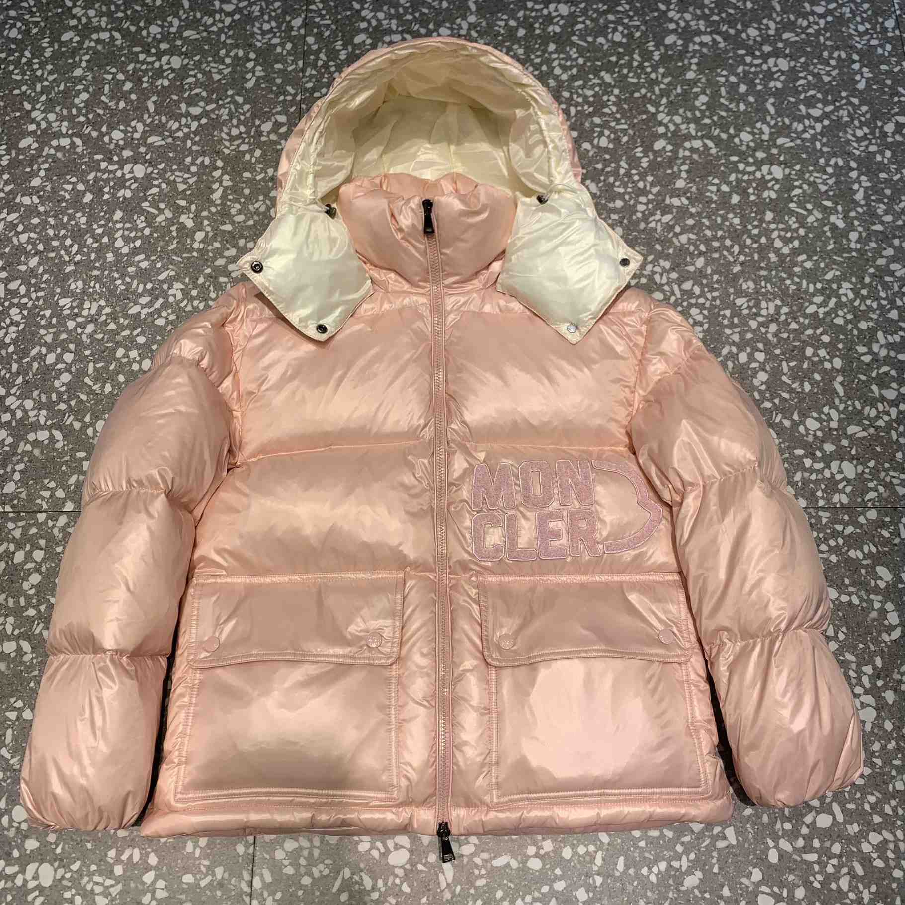 Moncler Abbaye Short Down Jacket - DesignerGu