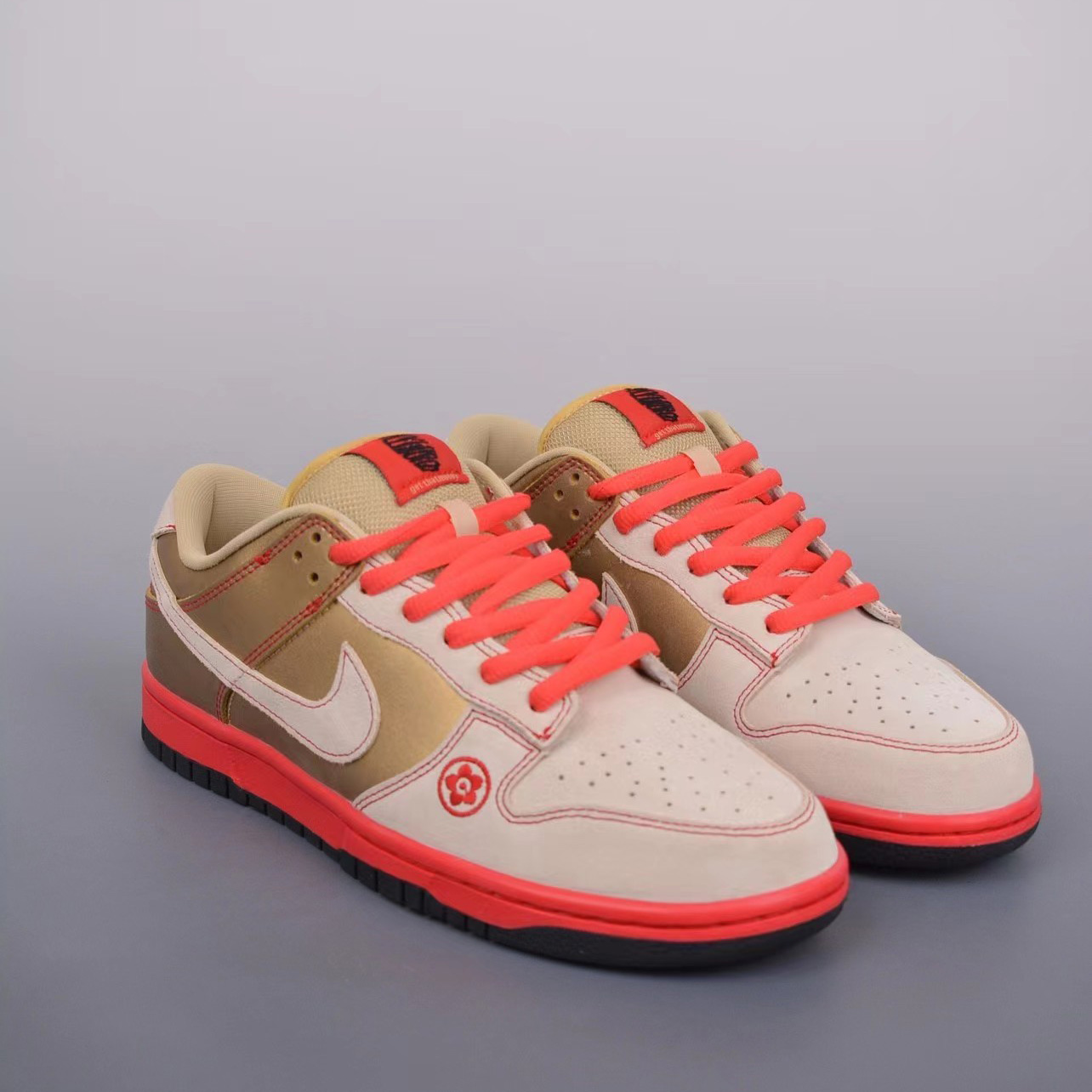 Nike SB ZOOM Dunk Low Sneakers     304292 771698 - DesignerGu