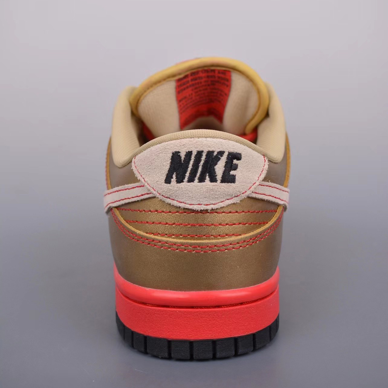 Nike SB ZOOM Dunk Low Sneakers     304292 771698 - DesignerGu