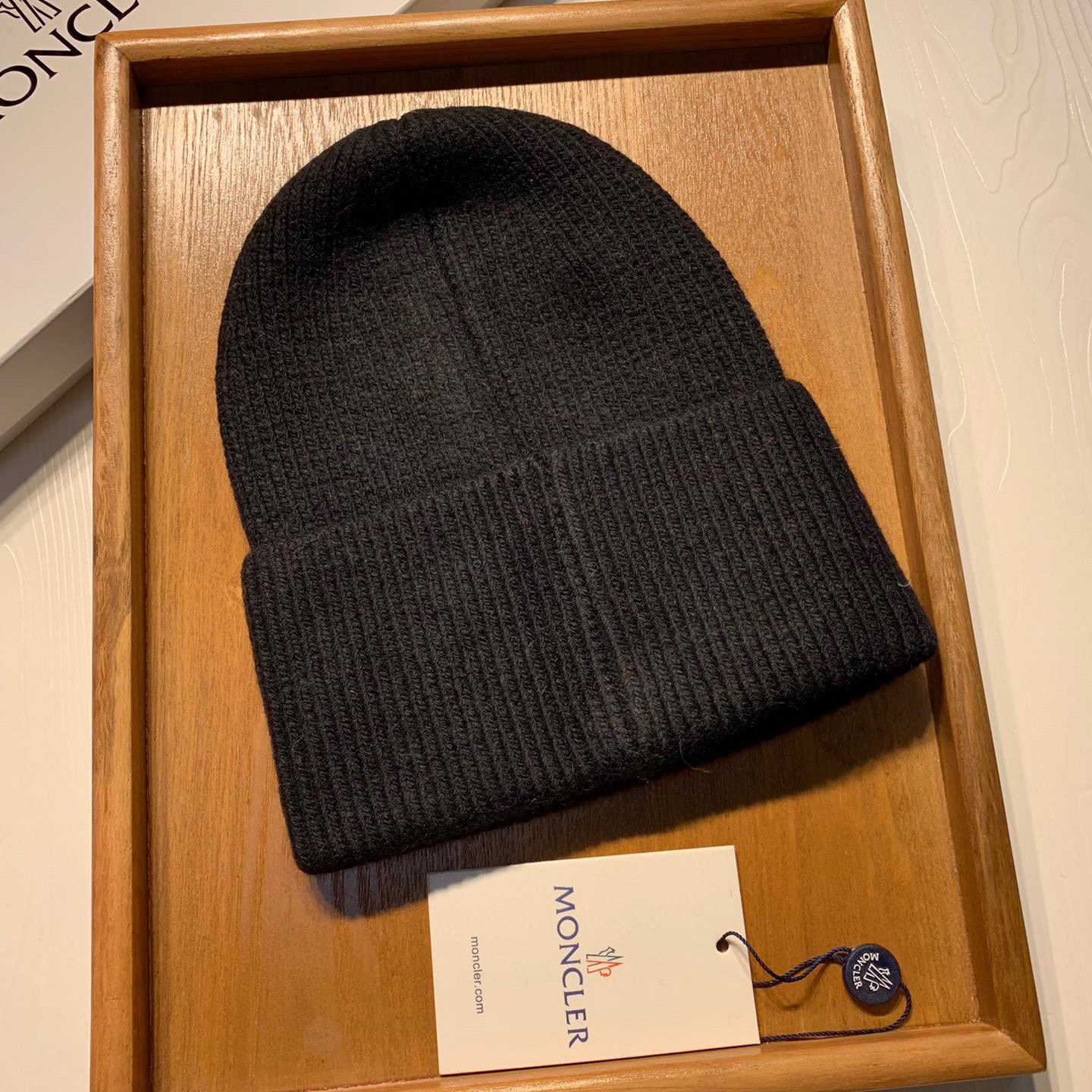 Moncler Beanie - DesignerGu