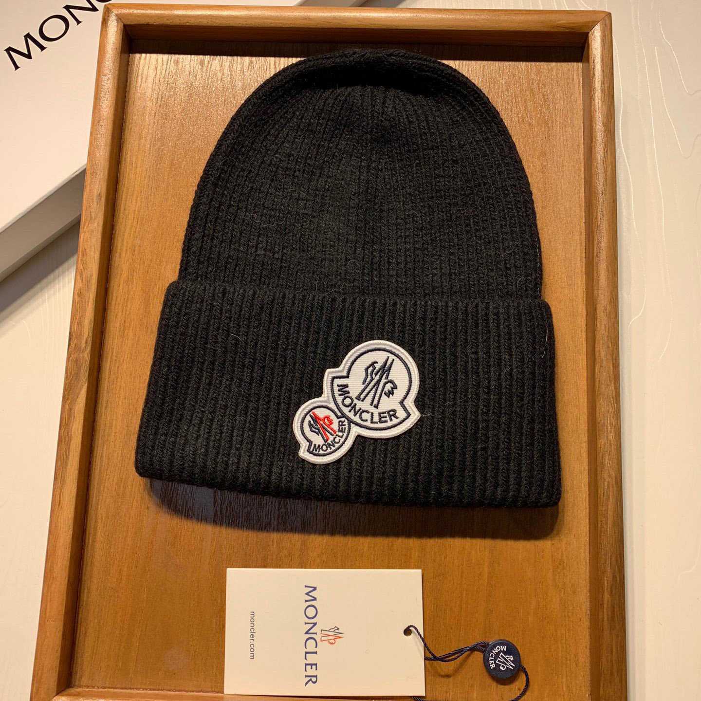 Moncler Beanie - DesignerGu