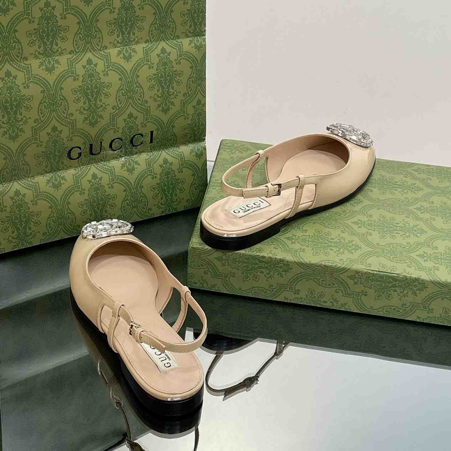 Gucci Women's Ballerina With Double G - DesignerGu