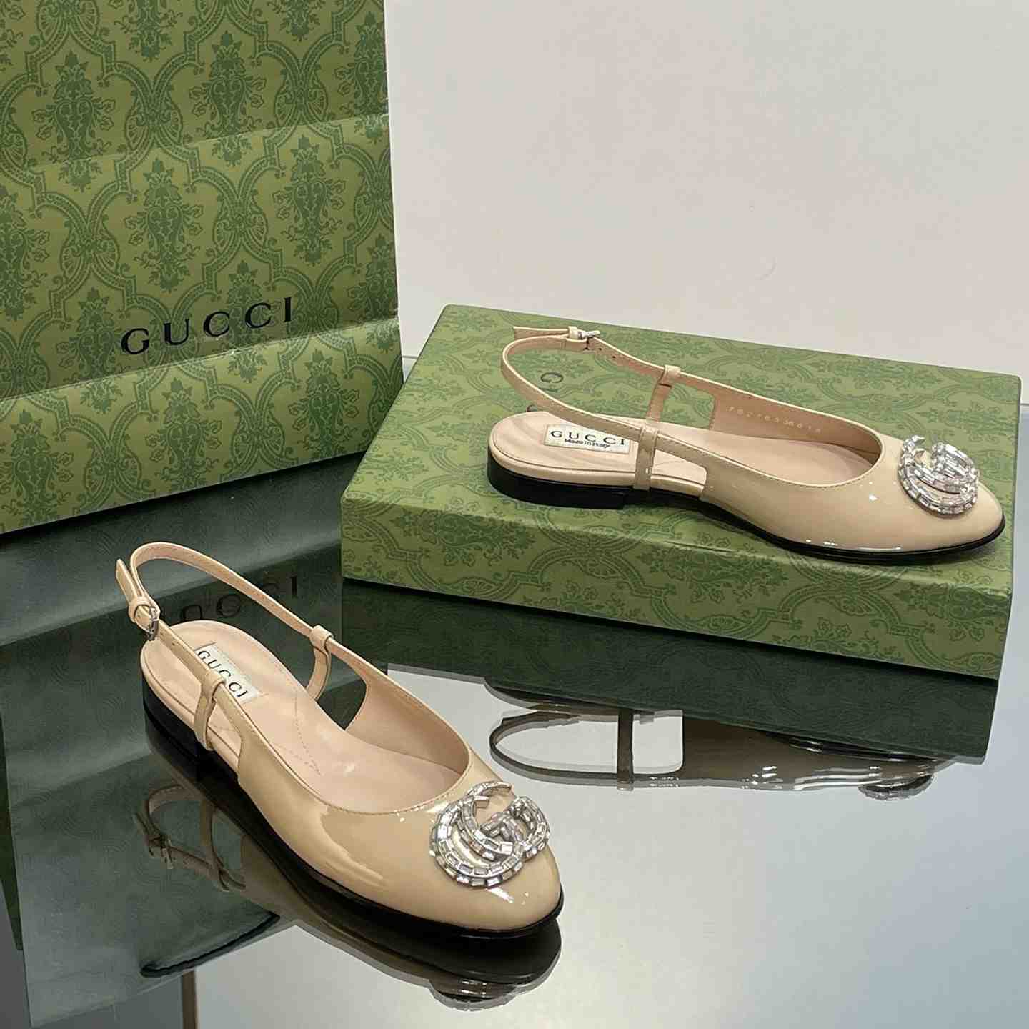 Gucci Women's Ballerina With Double G - DesignerGu