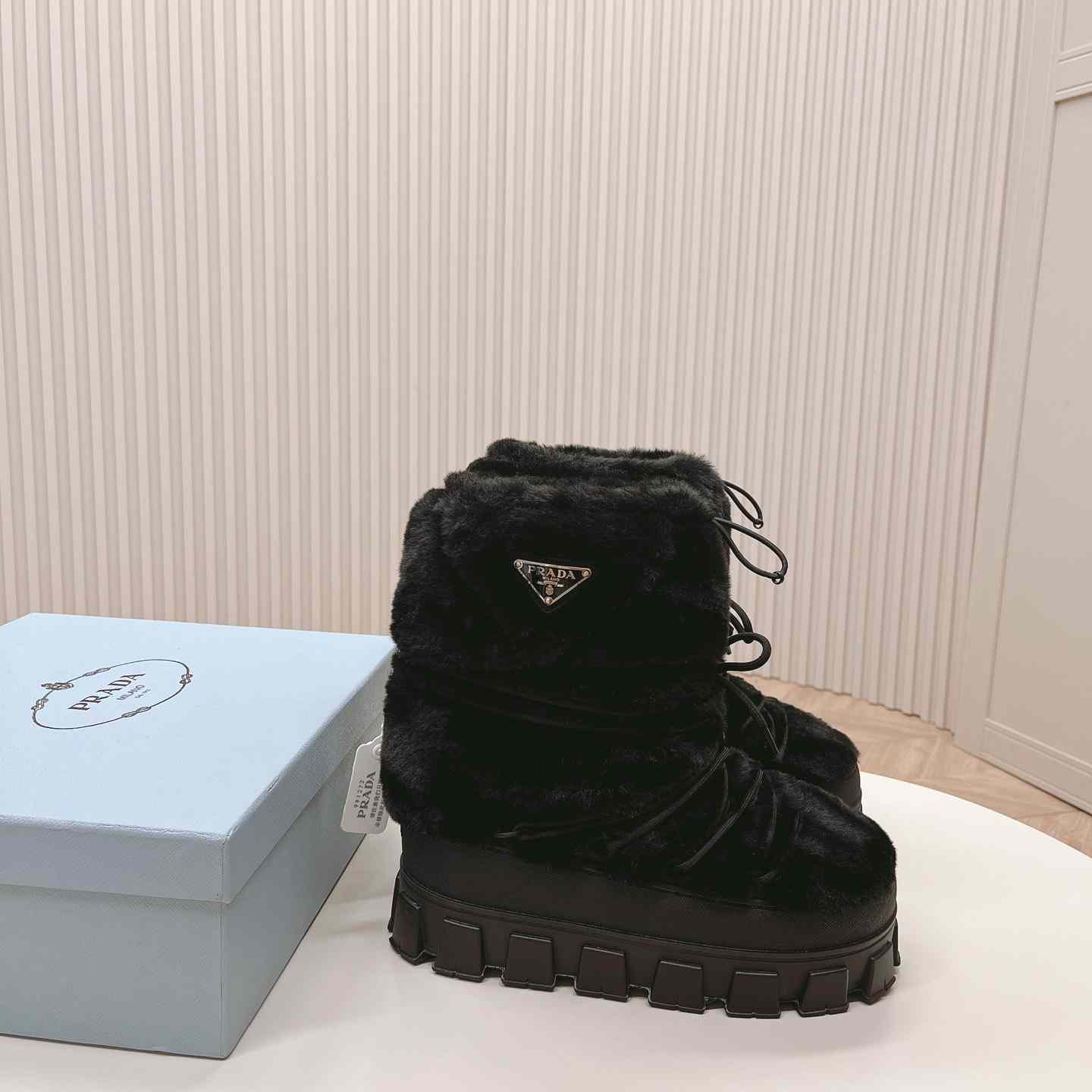 Prada Shearling Apres-ski Boots - DesignerGu