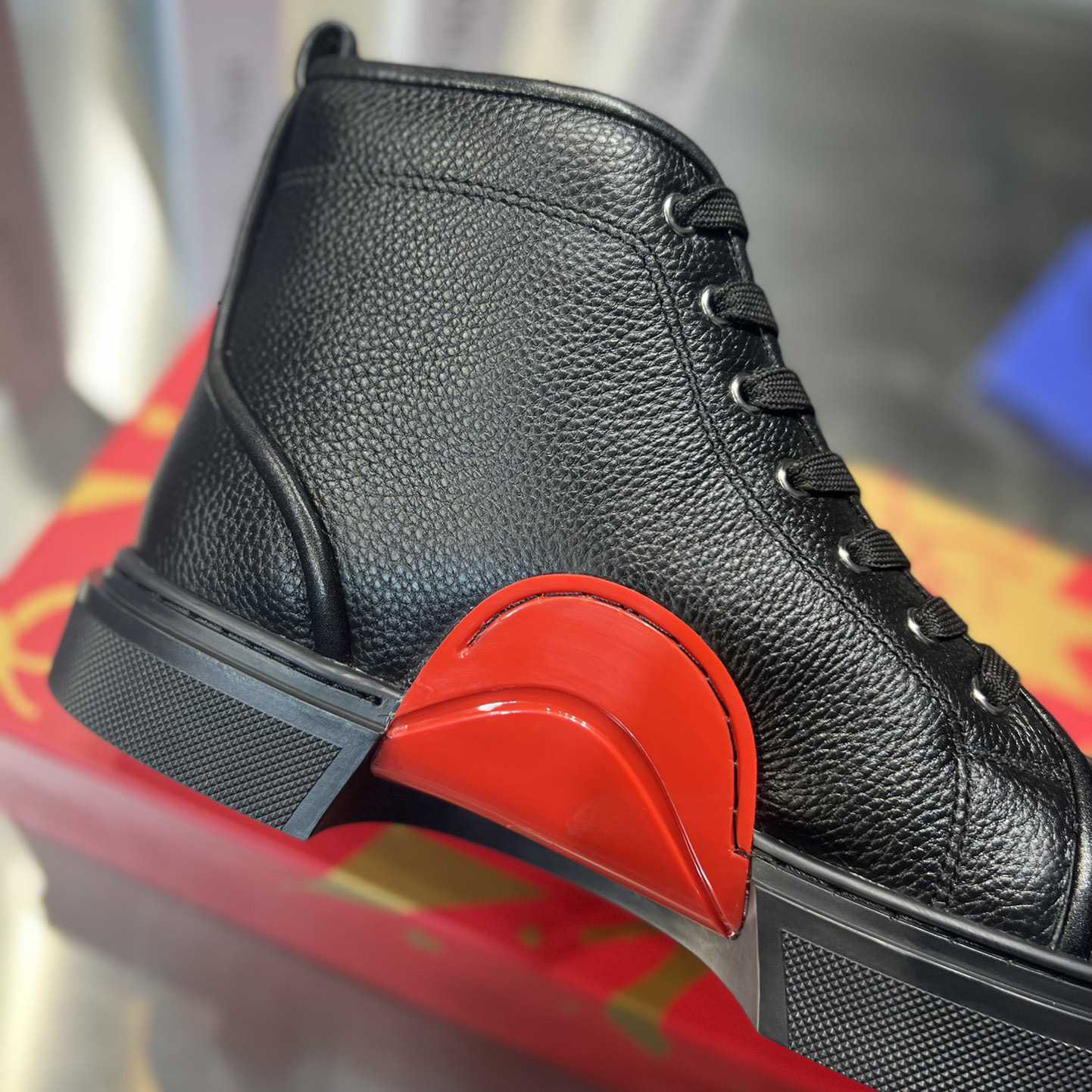 Christian Louboutin Adolon Sneakers - DesignerGu