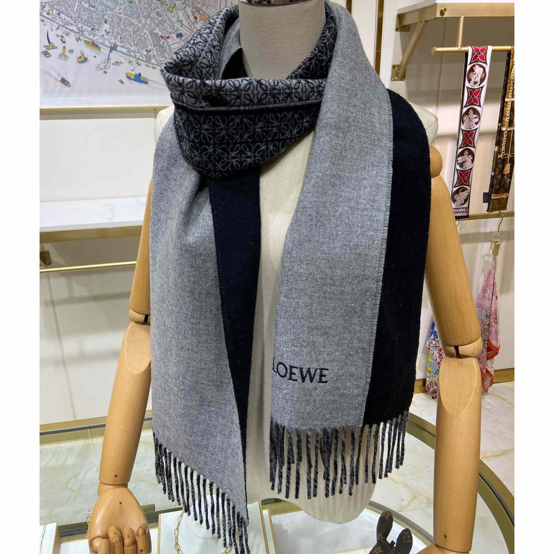 Loewe Scarf In Wool And Cashmere - DesignerGu