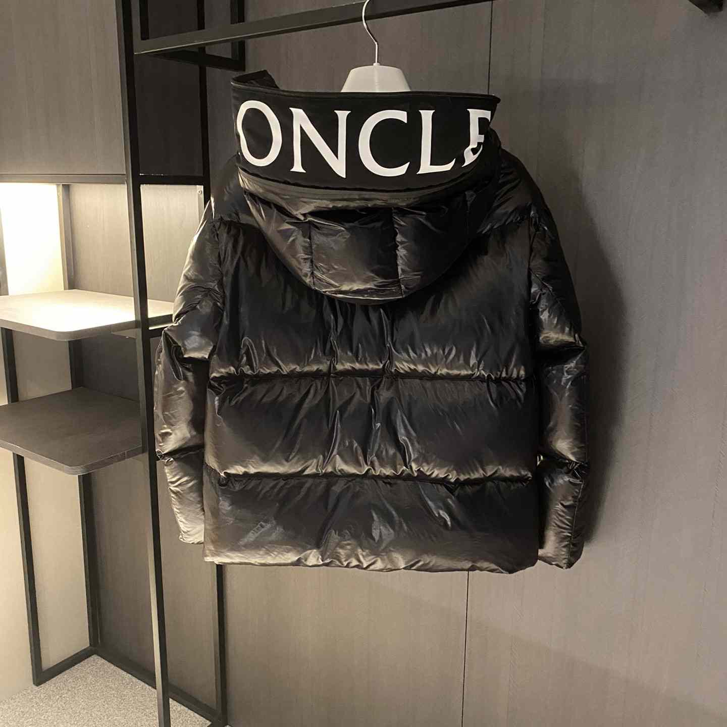 Moncler Huppe Short Down Jacket - DesignerGu