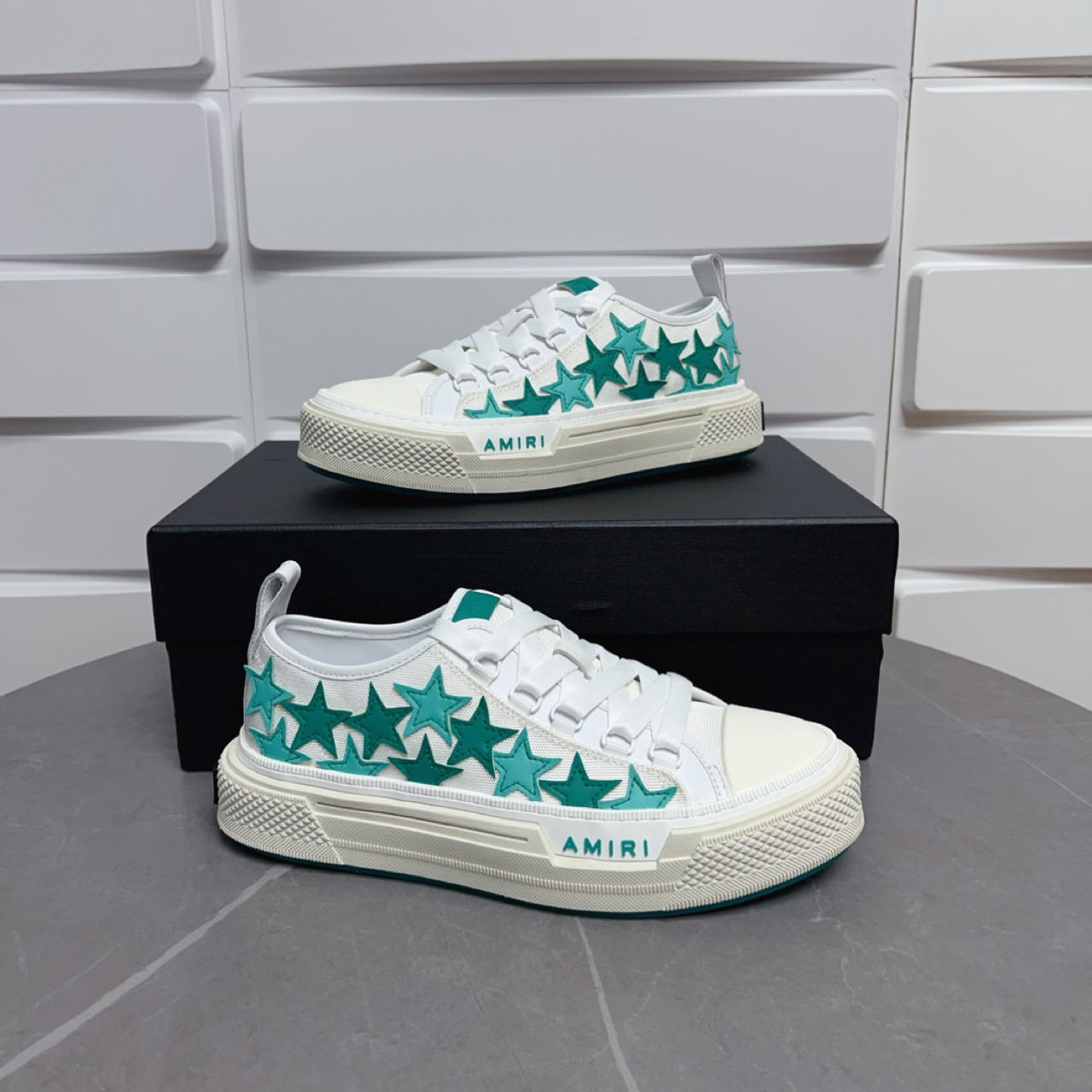 Amiri Stars Court Low Sneakers - DesignerGu