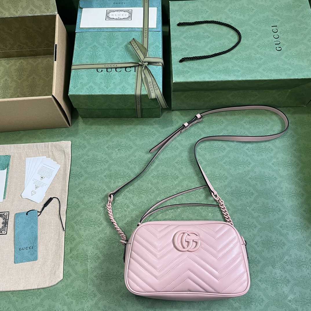 Gucci GG Marmont Small Shoulder Bag(24*13*7cm) - DesignerGu