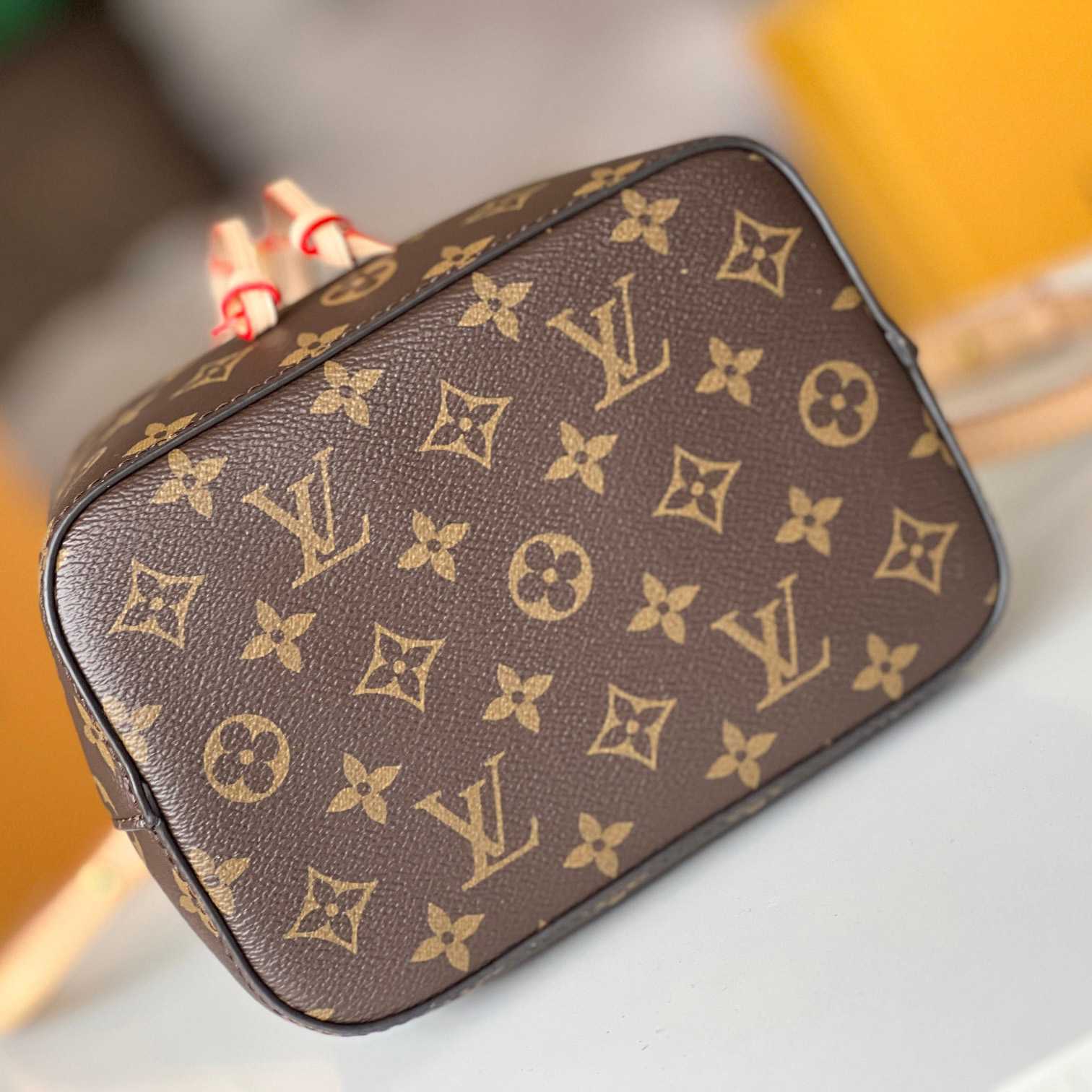 Louis Vuitton Néonoé BB  M46581 - DesignerGu