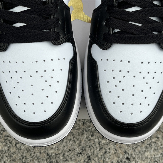 Air Jordan 1 Low Sneaker   DC0774-062 - DesignerGu