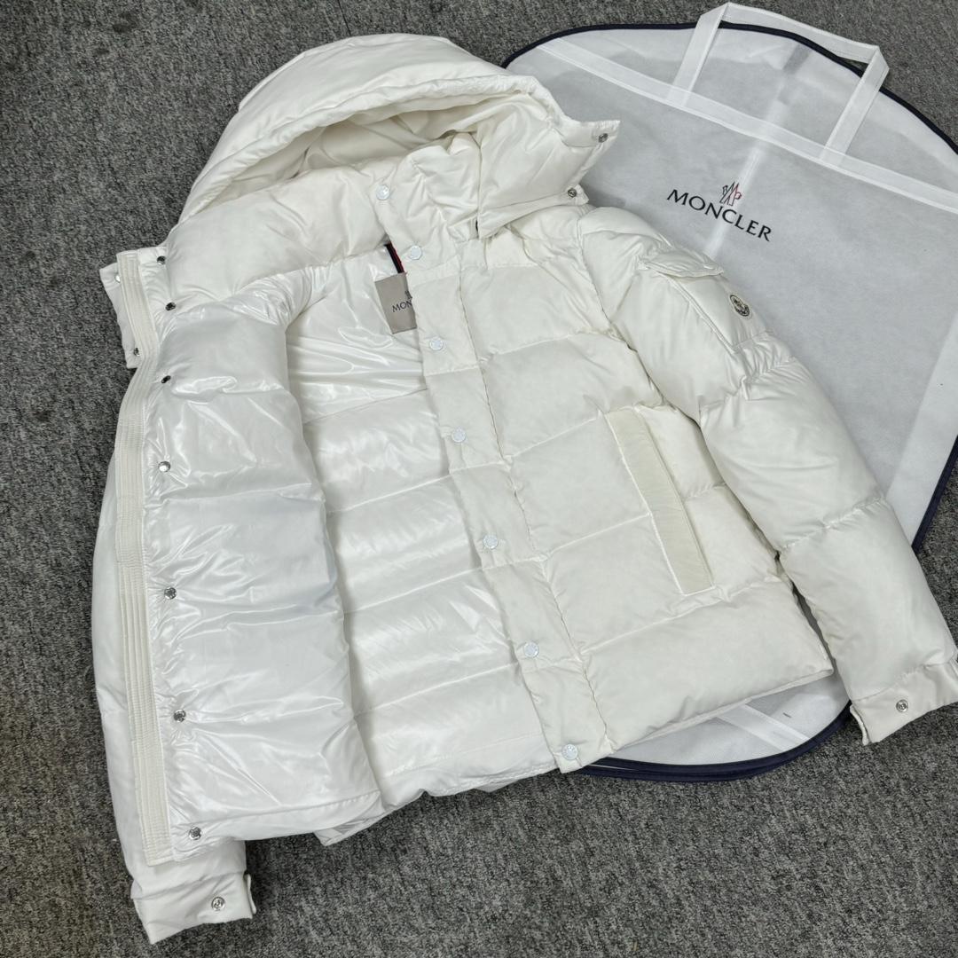 Moncler Vezere Short Down Jacket - DesignerGu