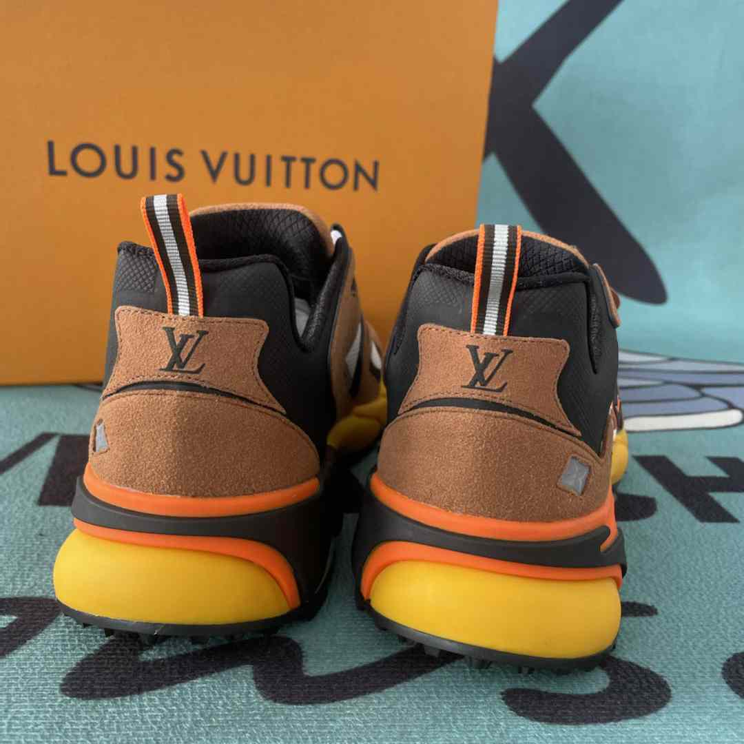 Louis Vuitton Runner Tatic Sneaker(Upon UK Size) - DesignerGu