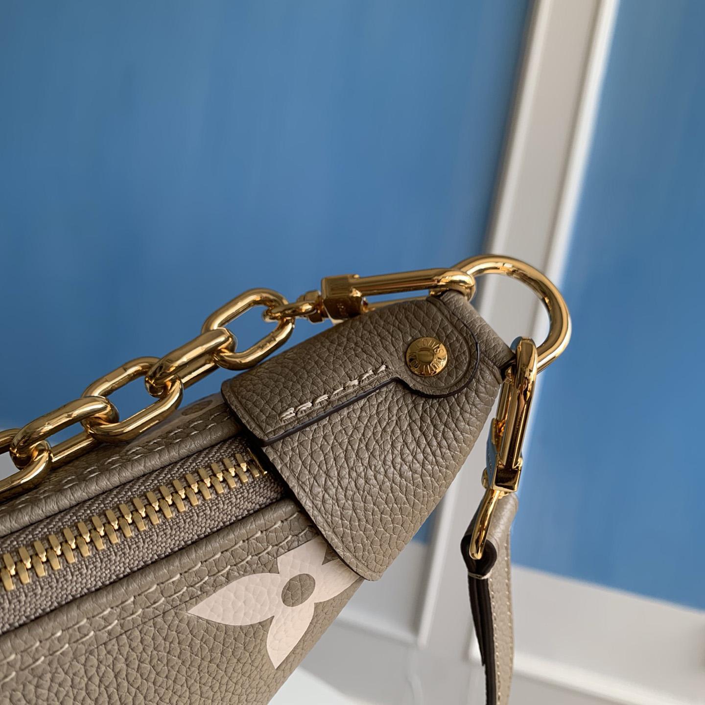 Louis Vuitton Loop Hobo          M46738 - DesignerGu