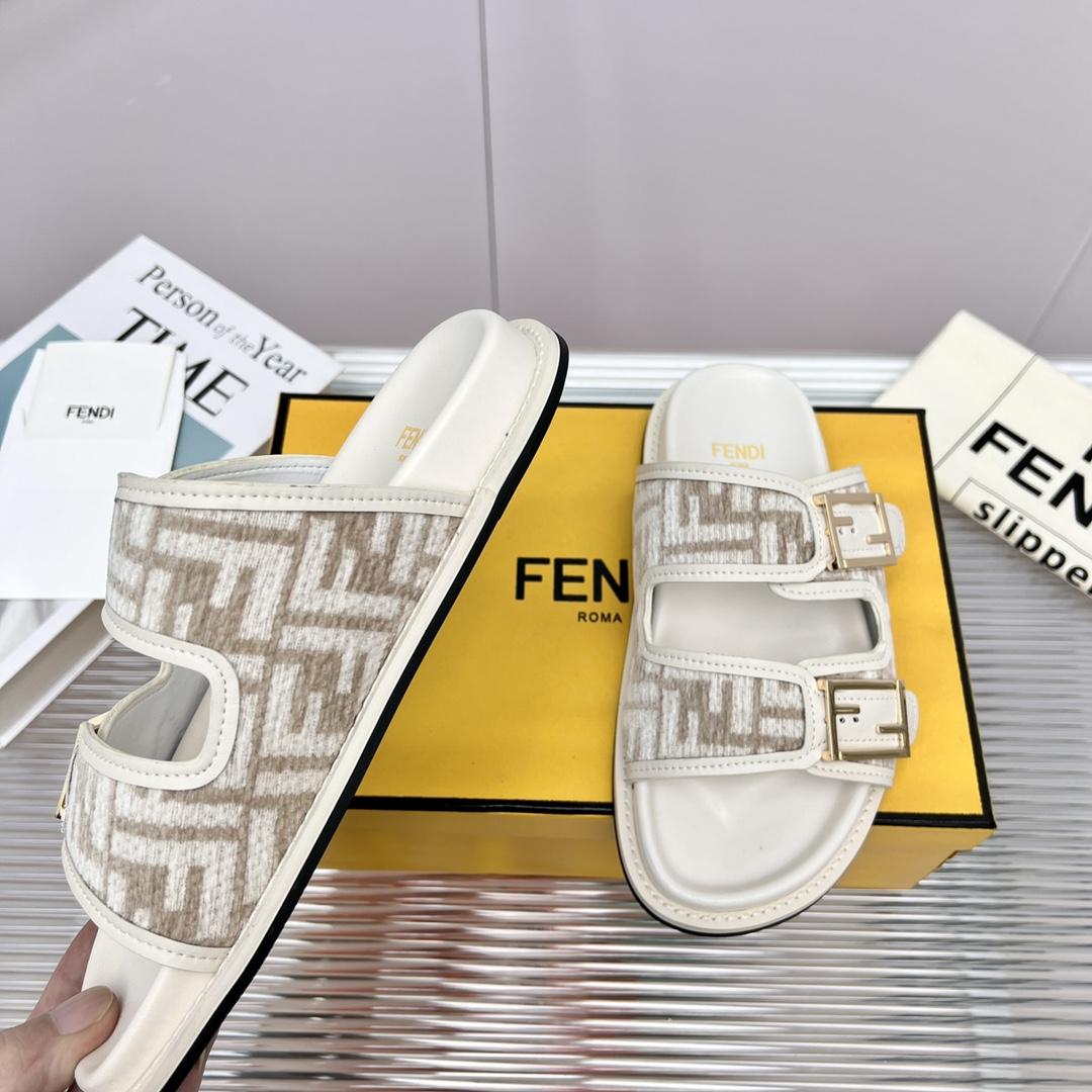 Fendi Feel FF Fabric Slides - DesignerGu