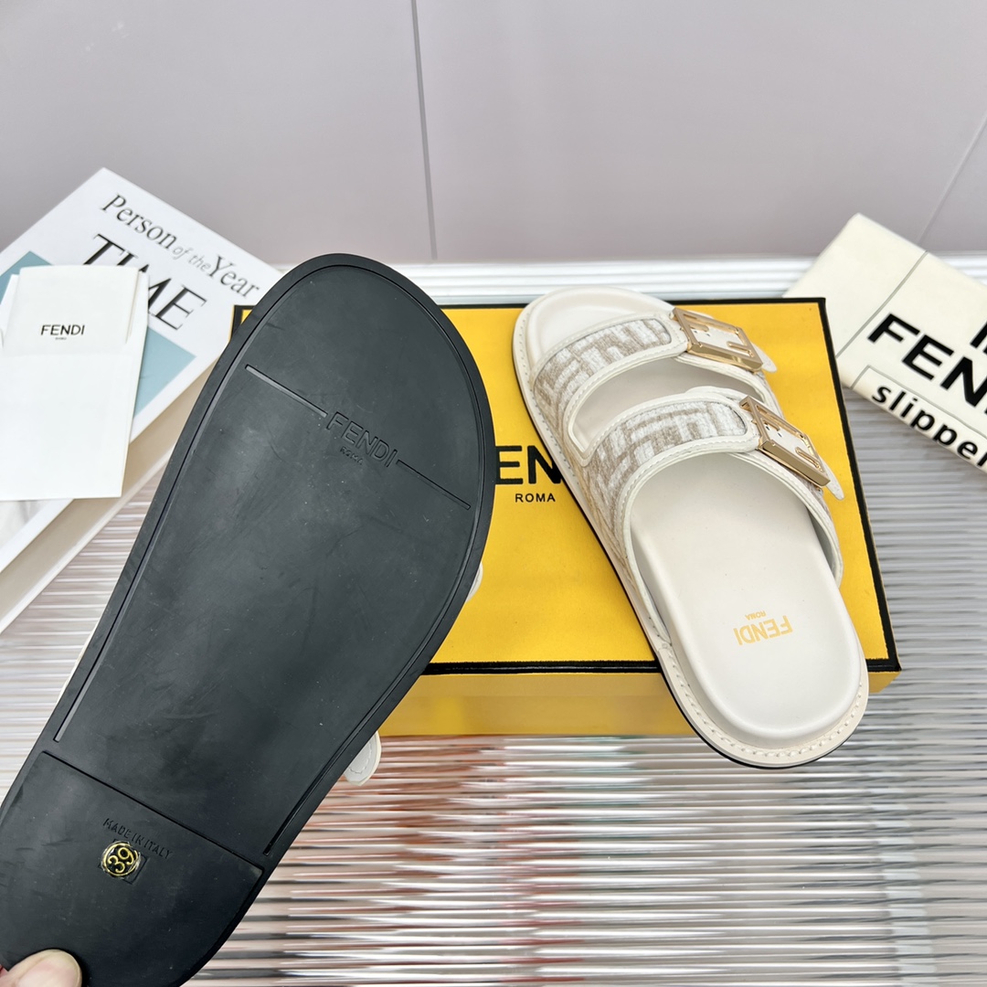 Fendi Feel FF Fabric Slides - DesignerGu