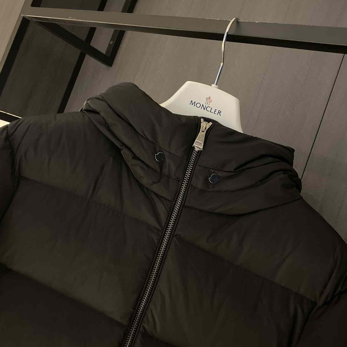 Moncler Bondree Long Down Jacket - DesignerGu