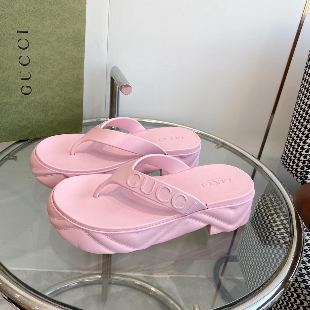 Gucci Rubber Thong Sandals - DesignerGu