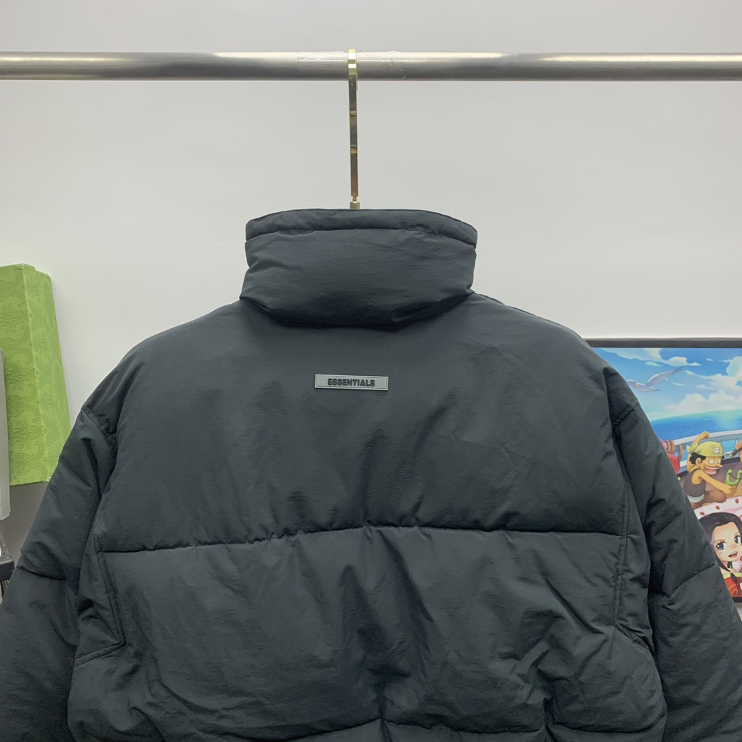 Fear Of God Essential Puffer Jacket - DesignerGu