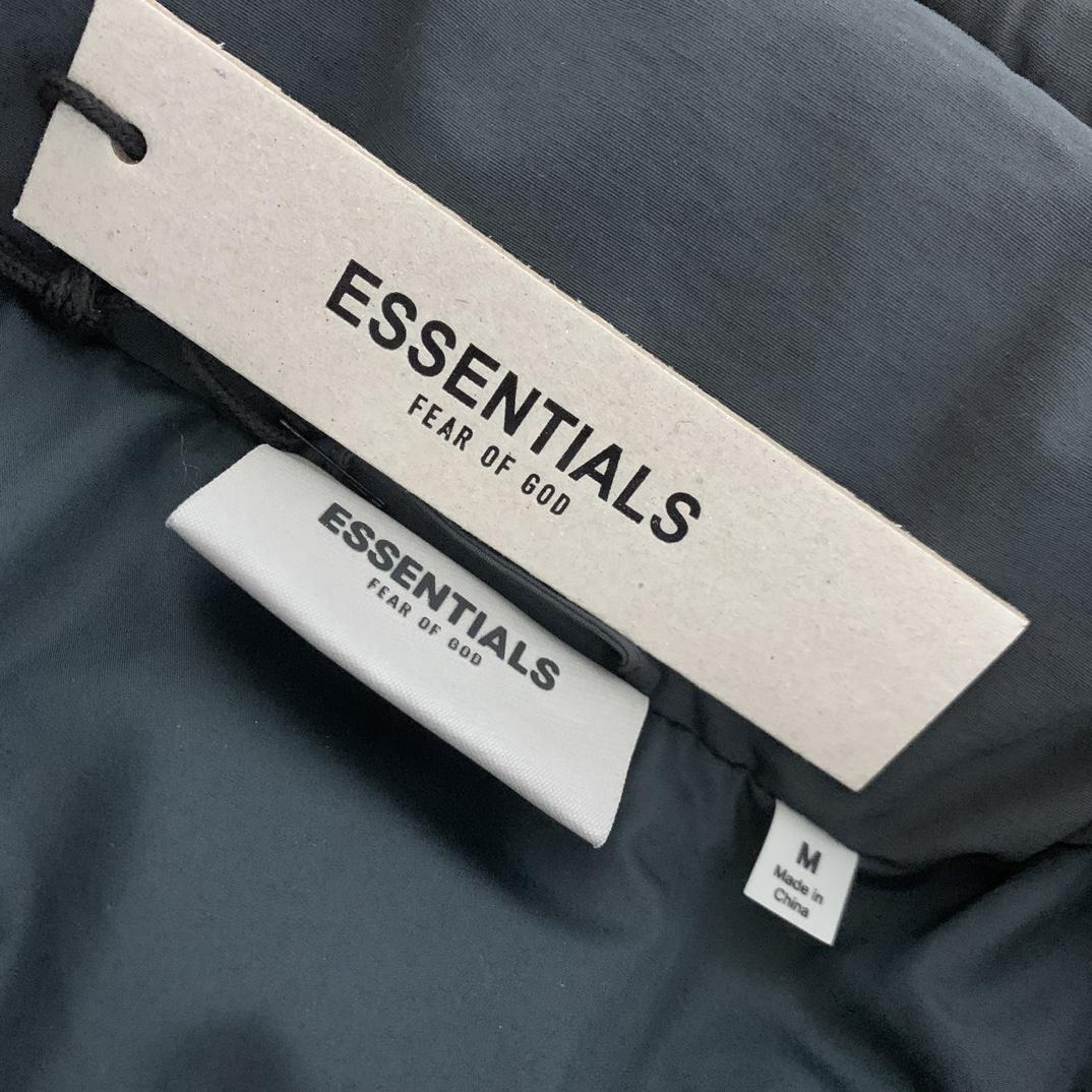 Fear Of God Essential Puffer Jacket - DesignerGu