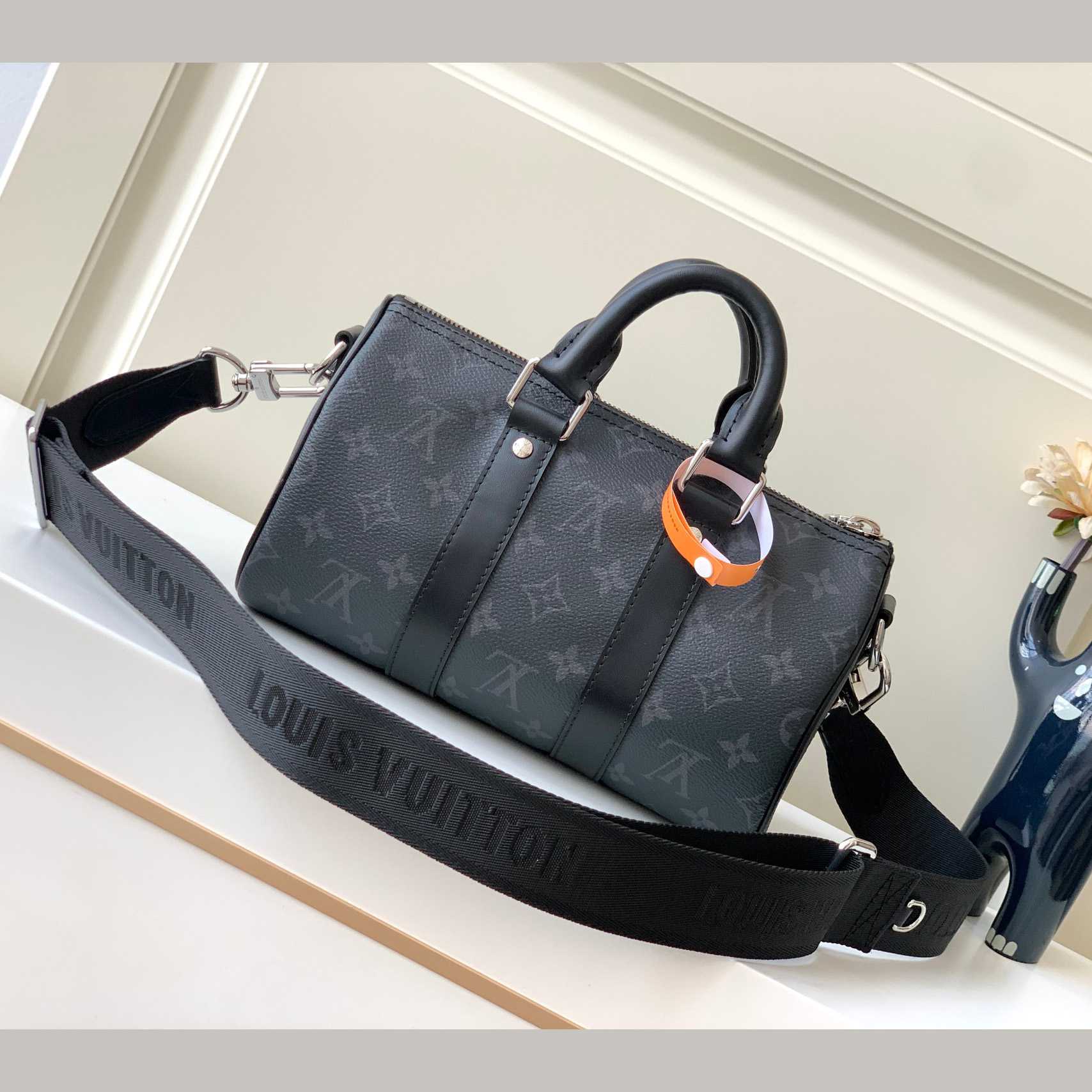 Louis Vuitton Keepall Bandoulière 25    M46271 - DesignerGu