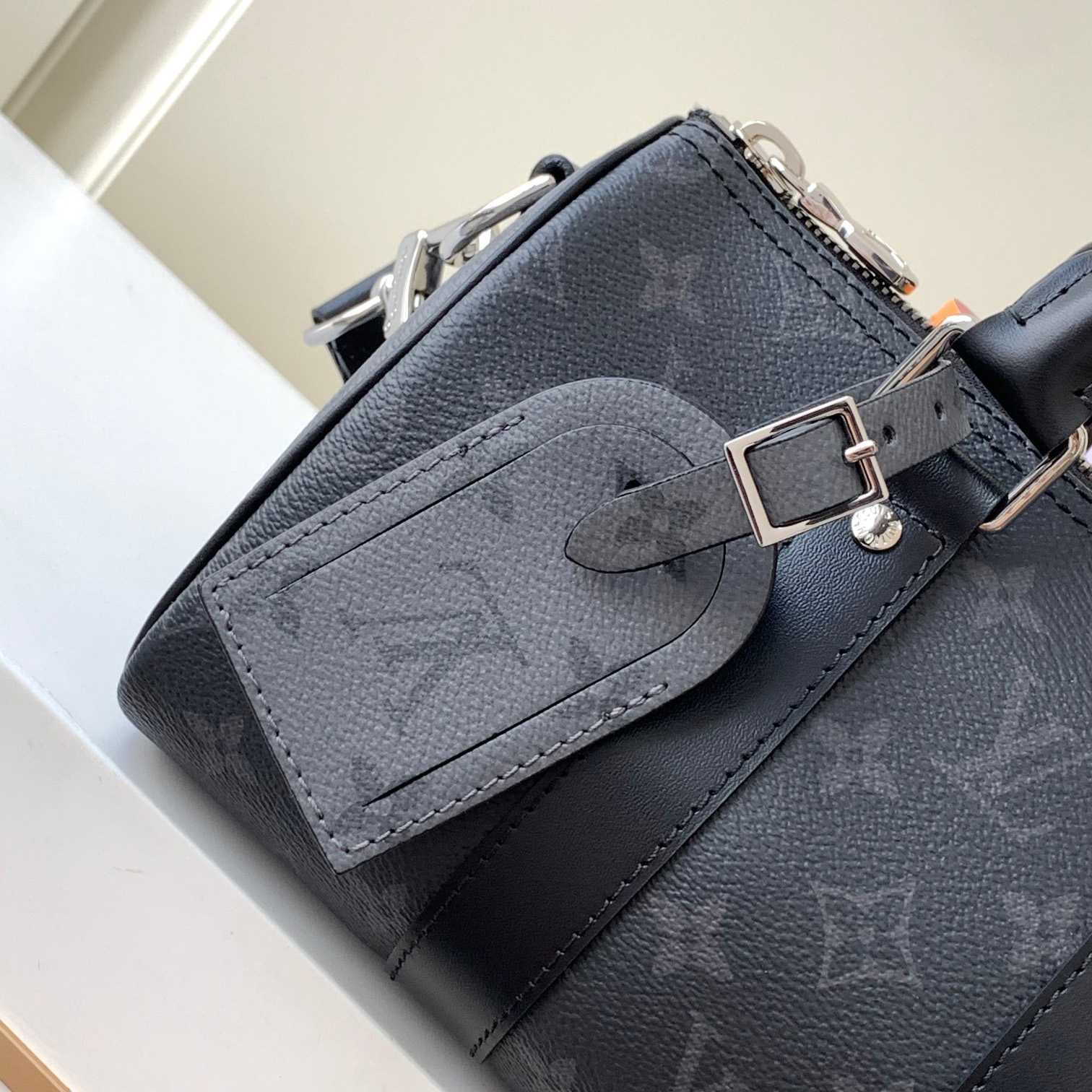 Louis Vuitton Keepall Bandoulière 25    M46271 - DesignerGu