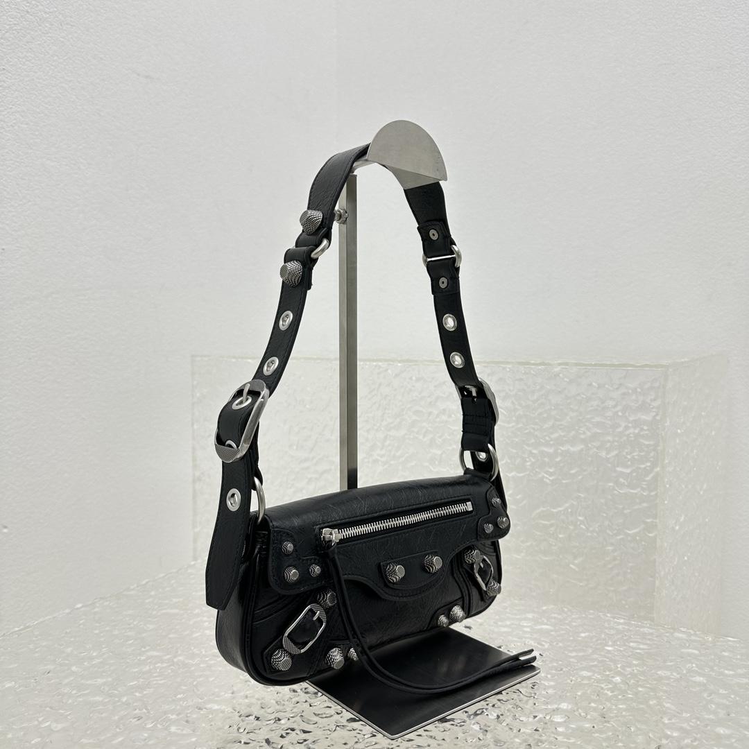 Balenciaga Le Cagole XS Sling Bag  - DesignerGu