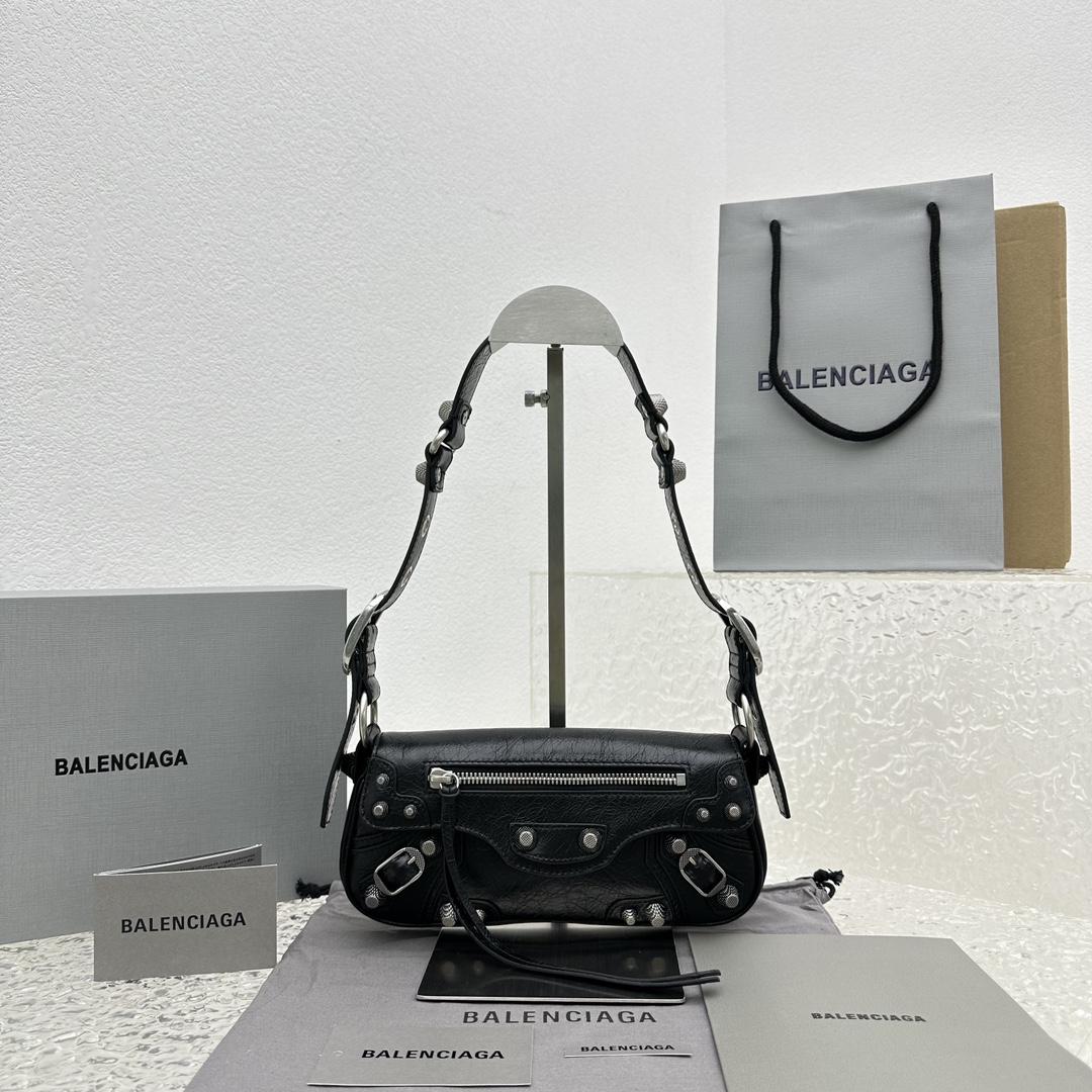 Balenciaga Le Cagole XS Sling Bag  - DesignerGu