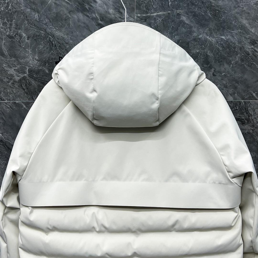 Moncler Short Down Jacket - DesignerGu