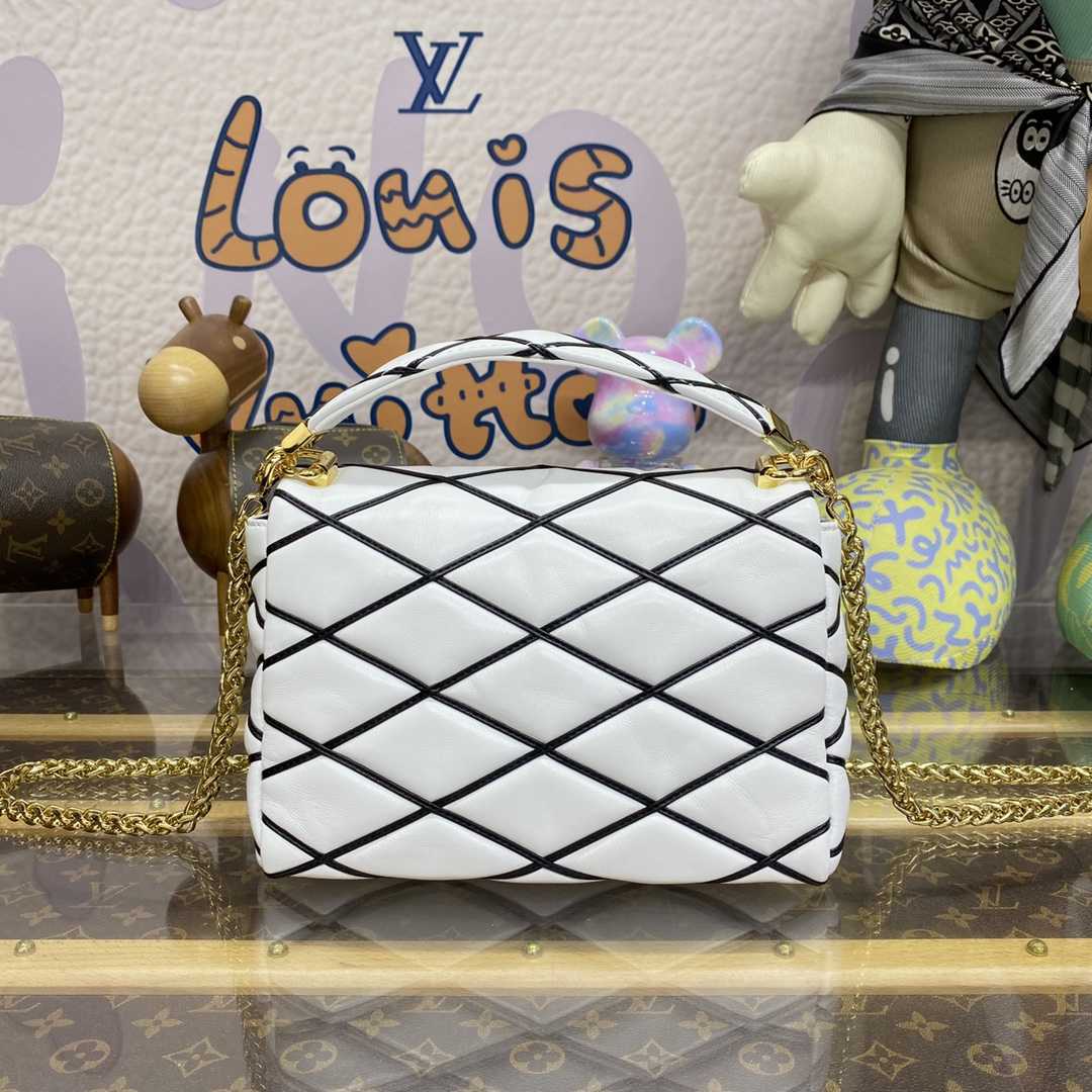 Louis Vuitton GO-14 MM   M22890 - DesignerGu