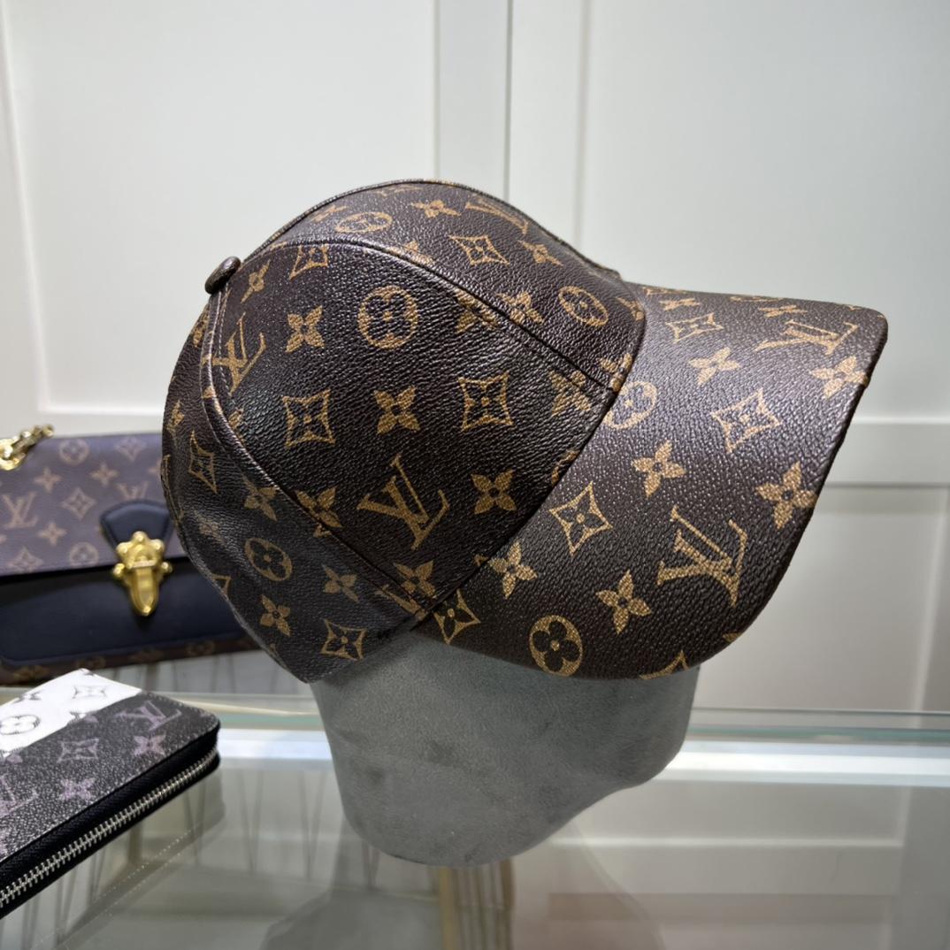 Louis Vuitton Monogram Cap - DesignerGu