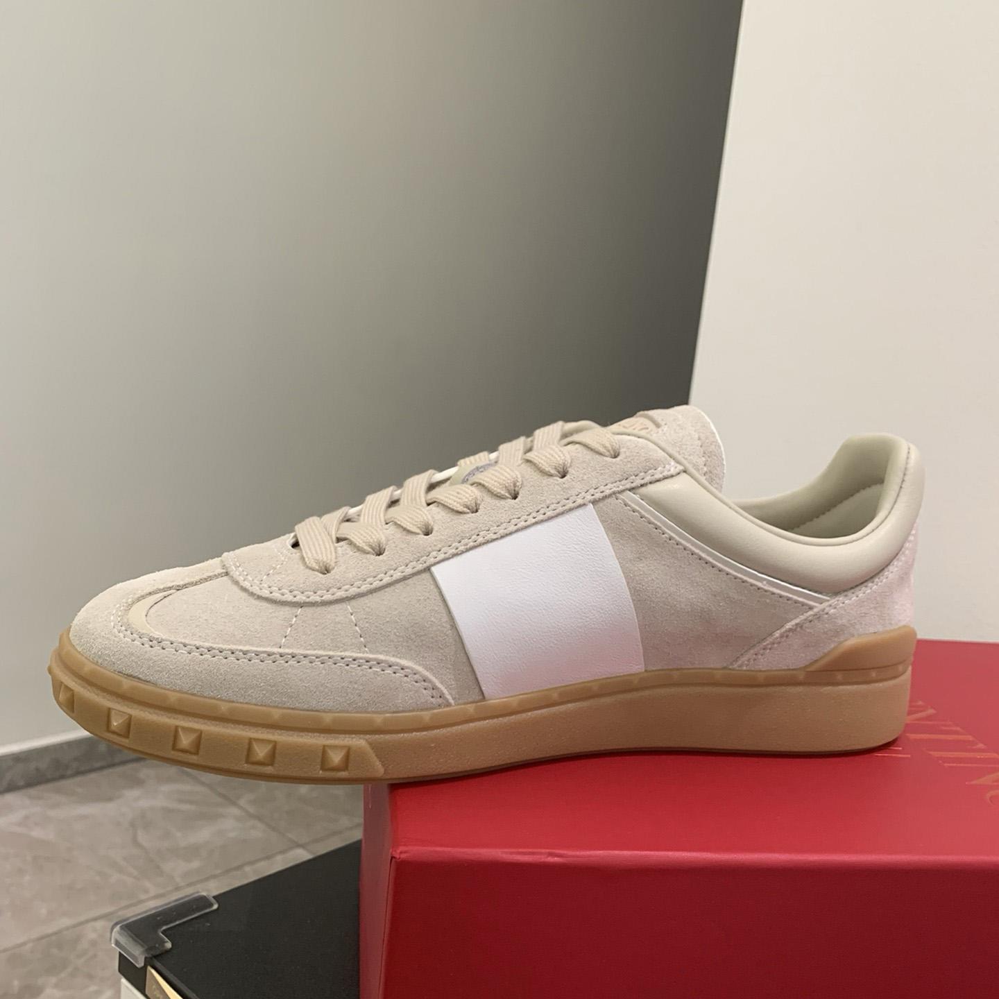 Valenti Garavani Upvillage Lace-up Sneakers - DesignerGu