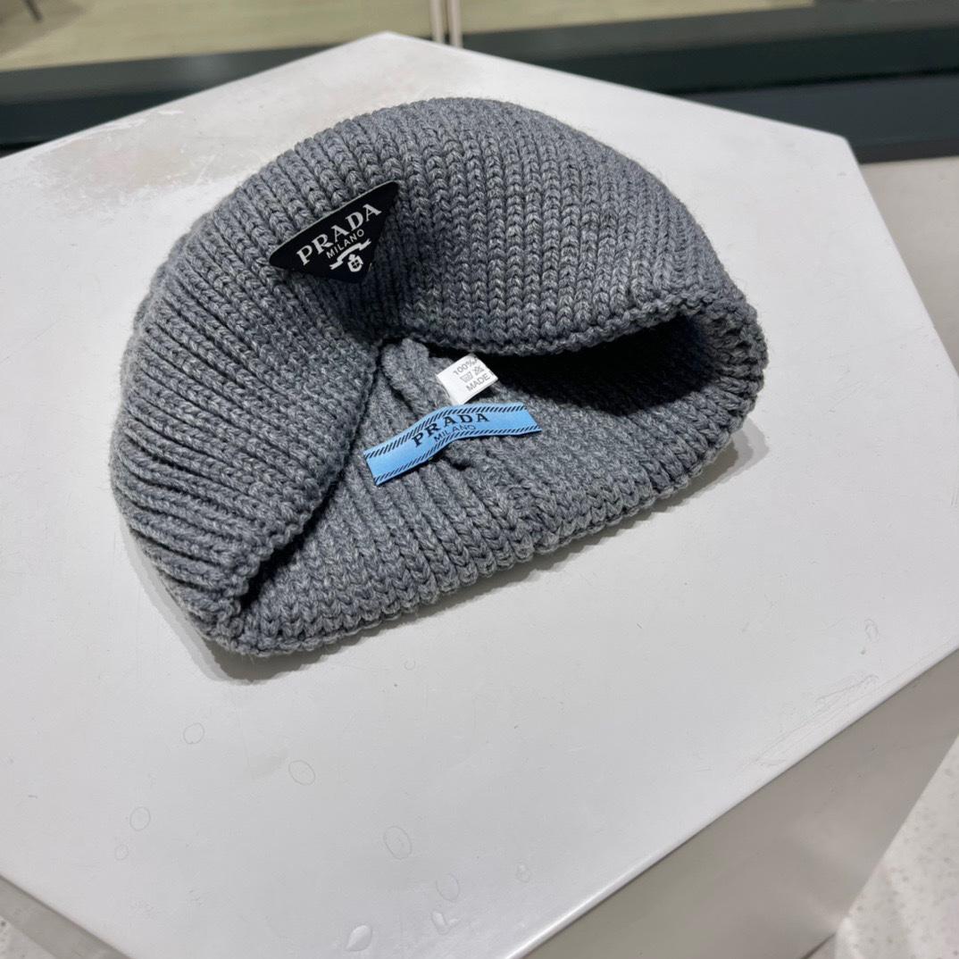 Prada Wool And Cashmere Beanie - DesignerGu