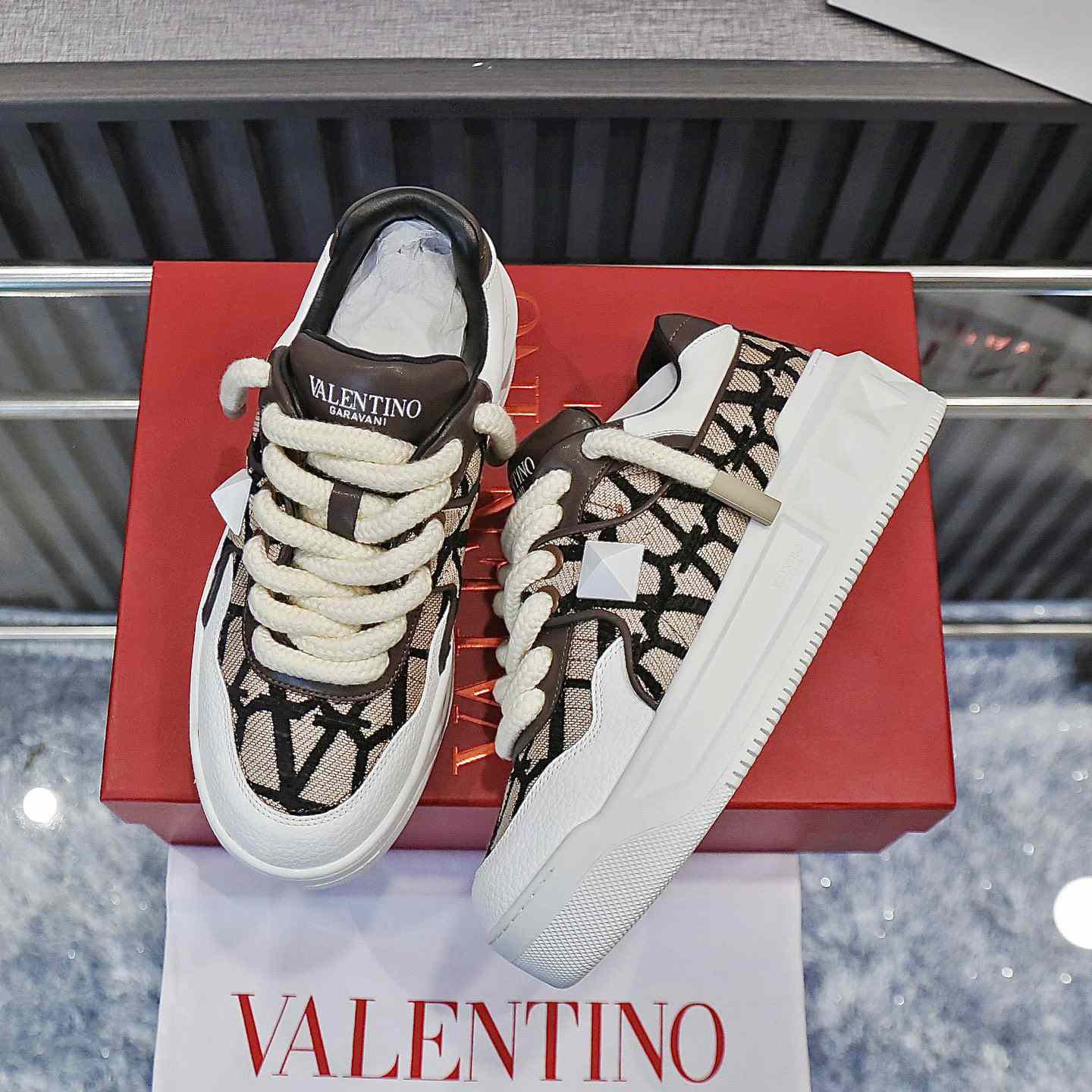 Valenti Garavani One Stud Jacquard Sneakers - DesignerGu