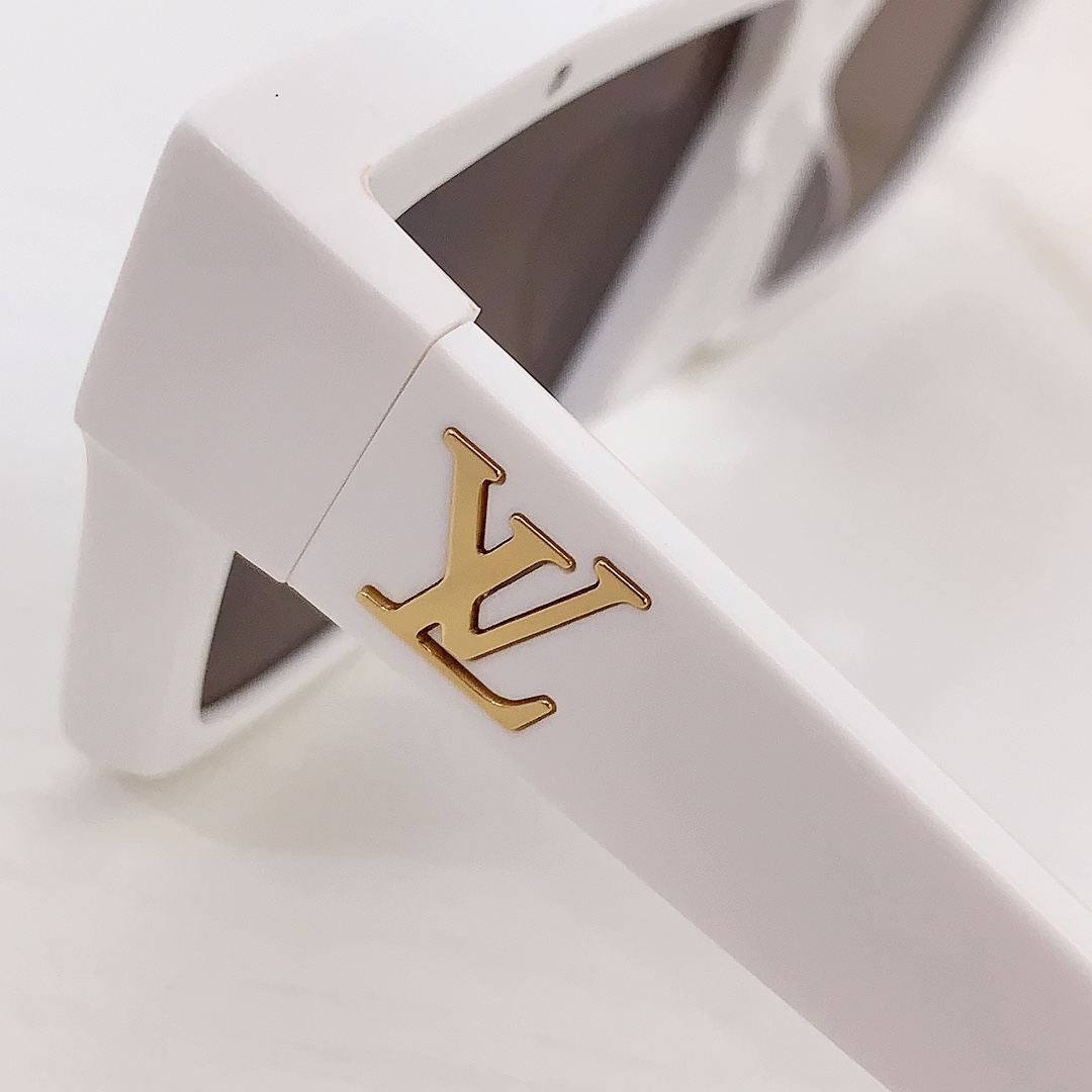 Louis Vuitton 1.1 Evidence Sunglasses   Z1503 - DesignerGu