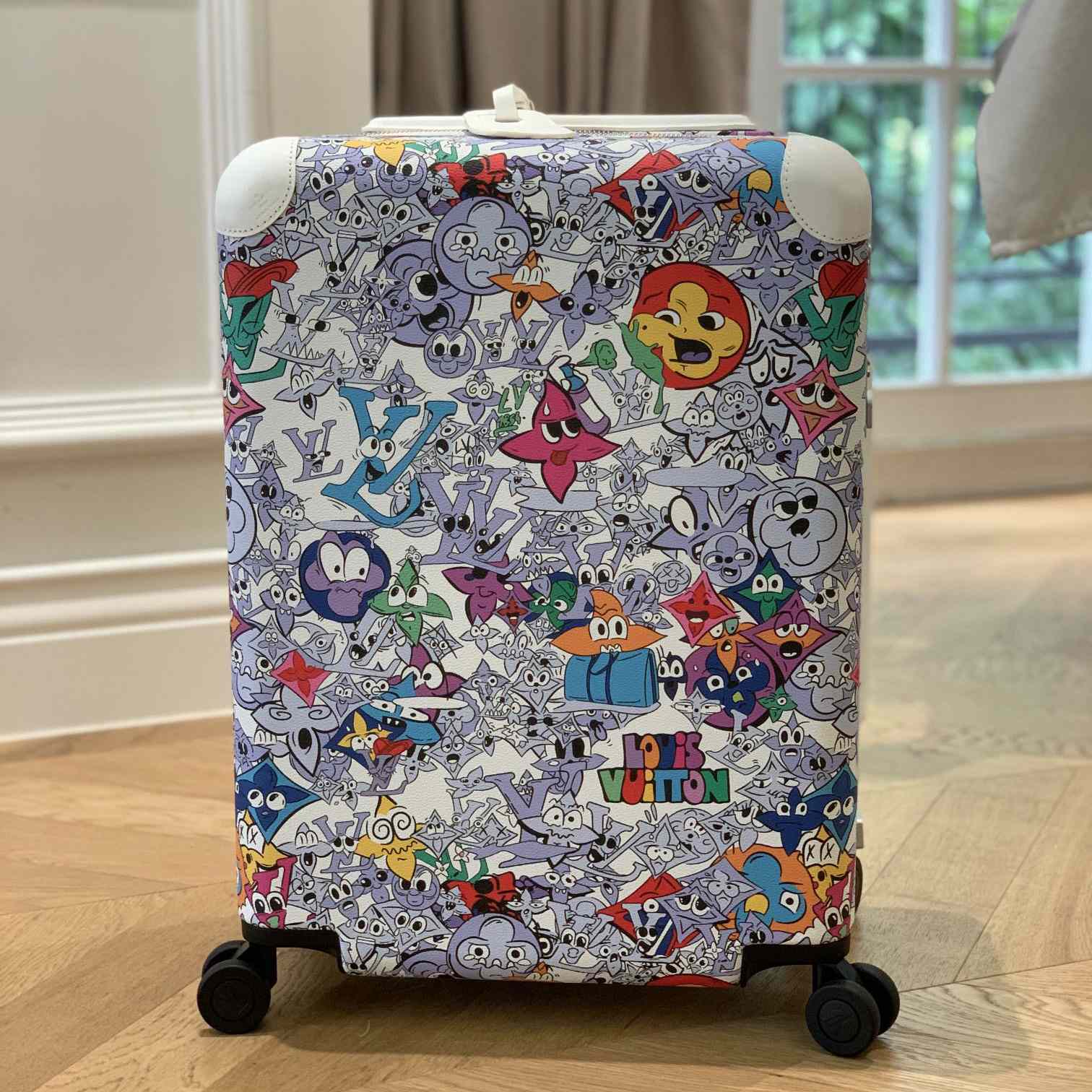 Louis Vuitton Horizon Luggage  - DesignerGu