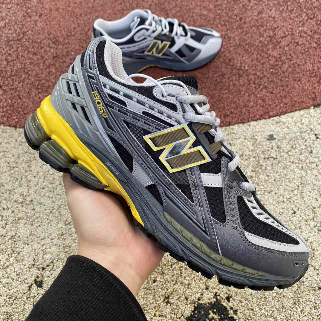 New Balance Sneakers        M1906NA - DesignerGu